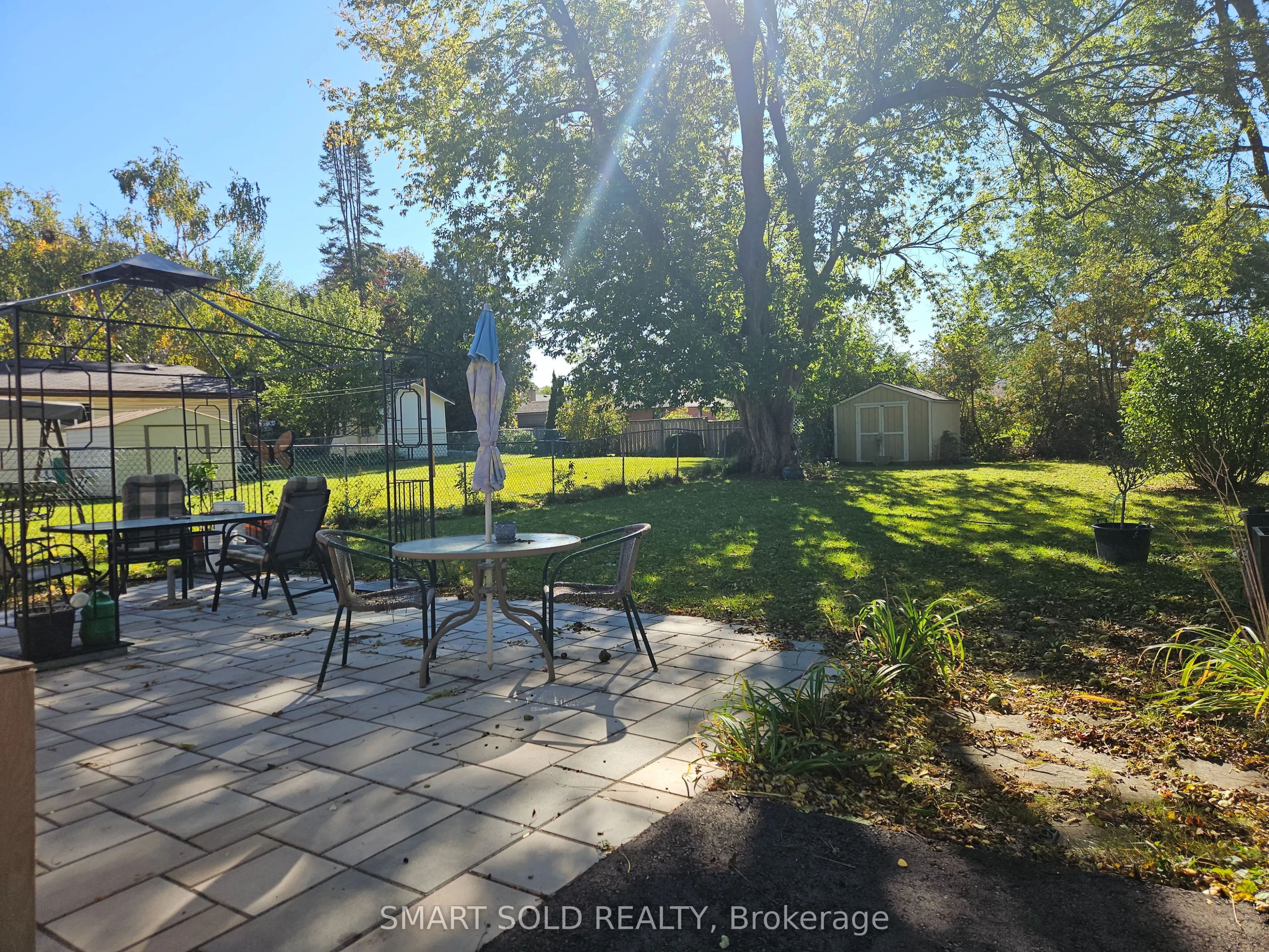 711 Dunlop Street W #Bssement