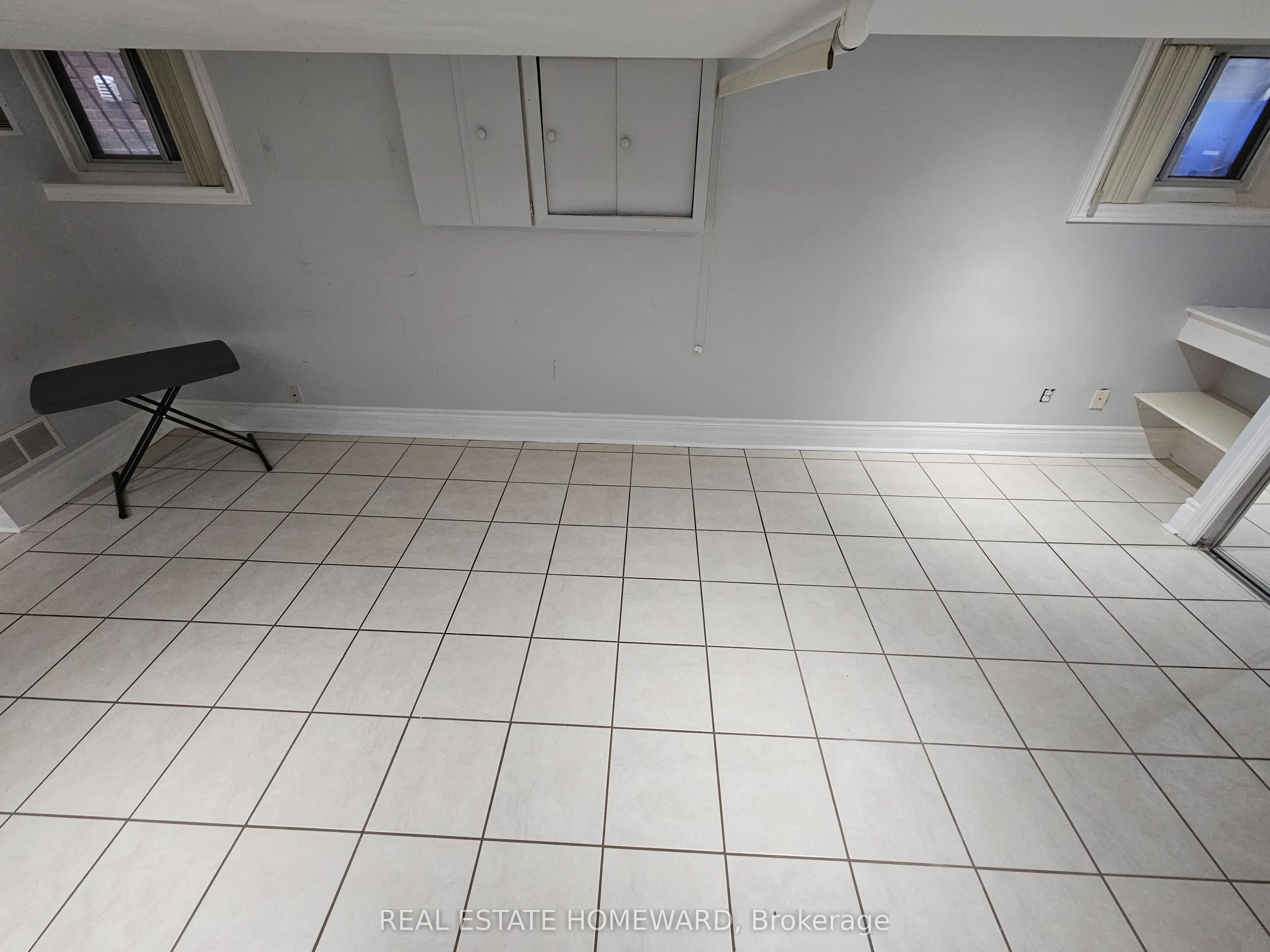 19 Keystone Avenue #Lower level