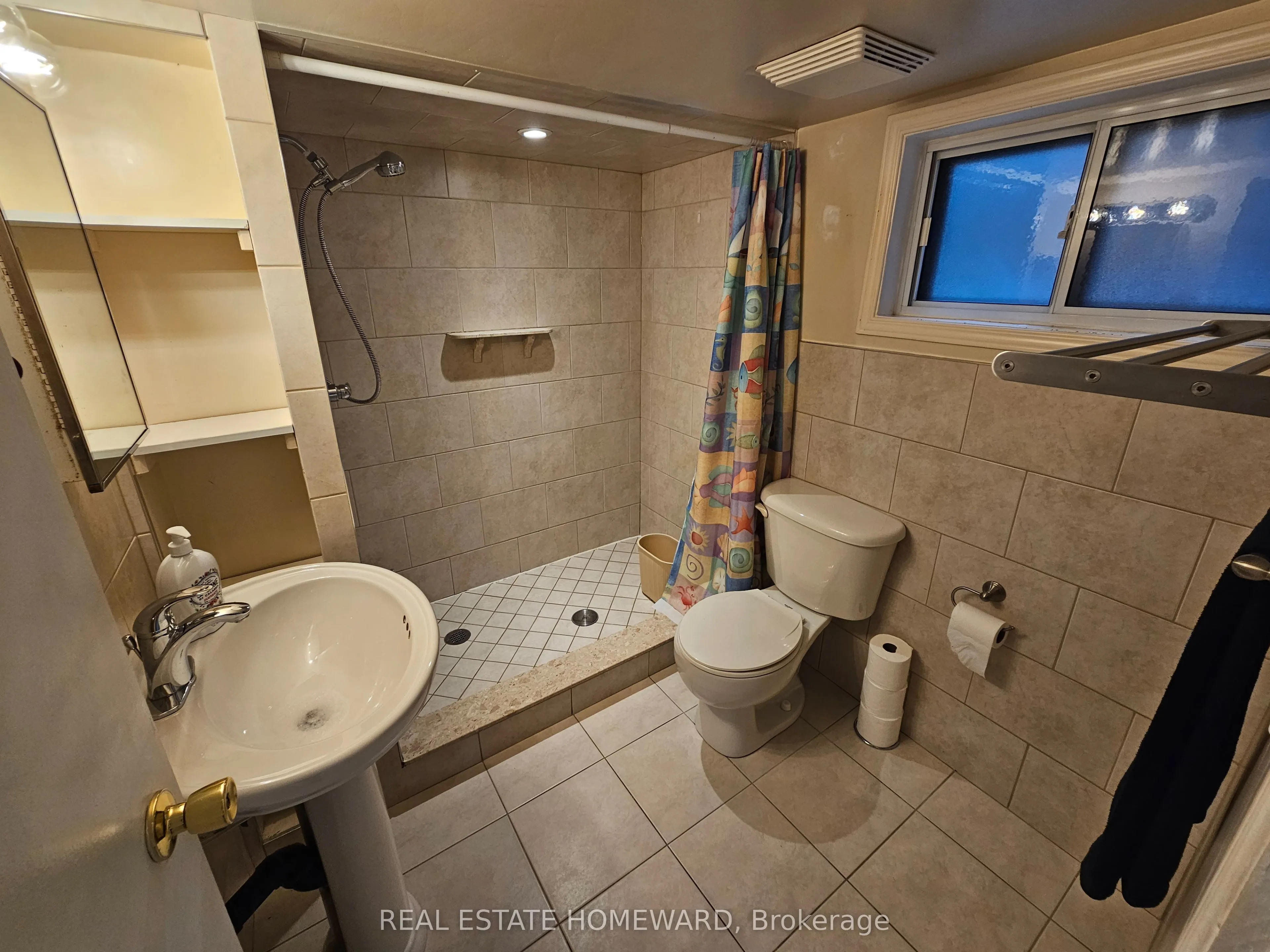 19 Keystone Avenue #Lower level