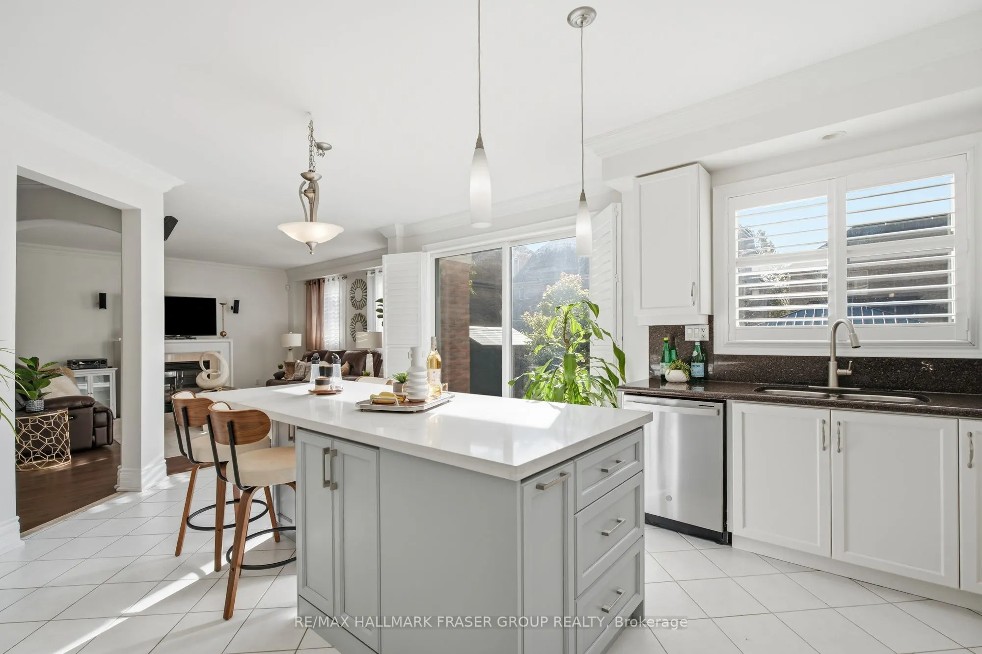 10 Weatherby Avenue