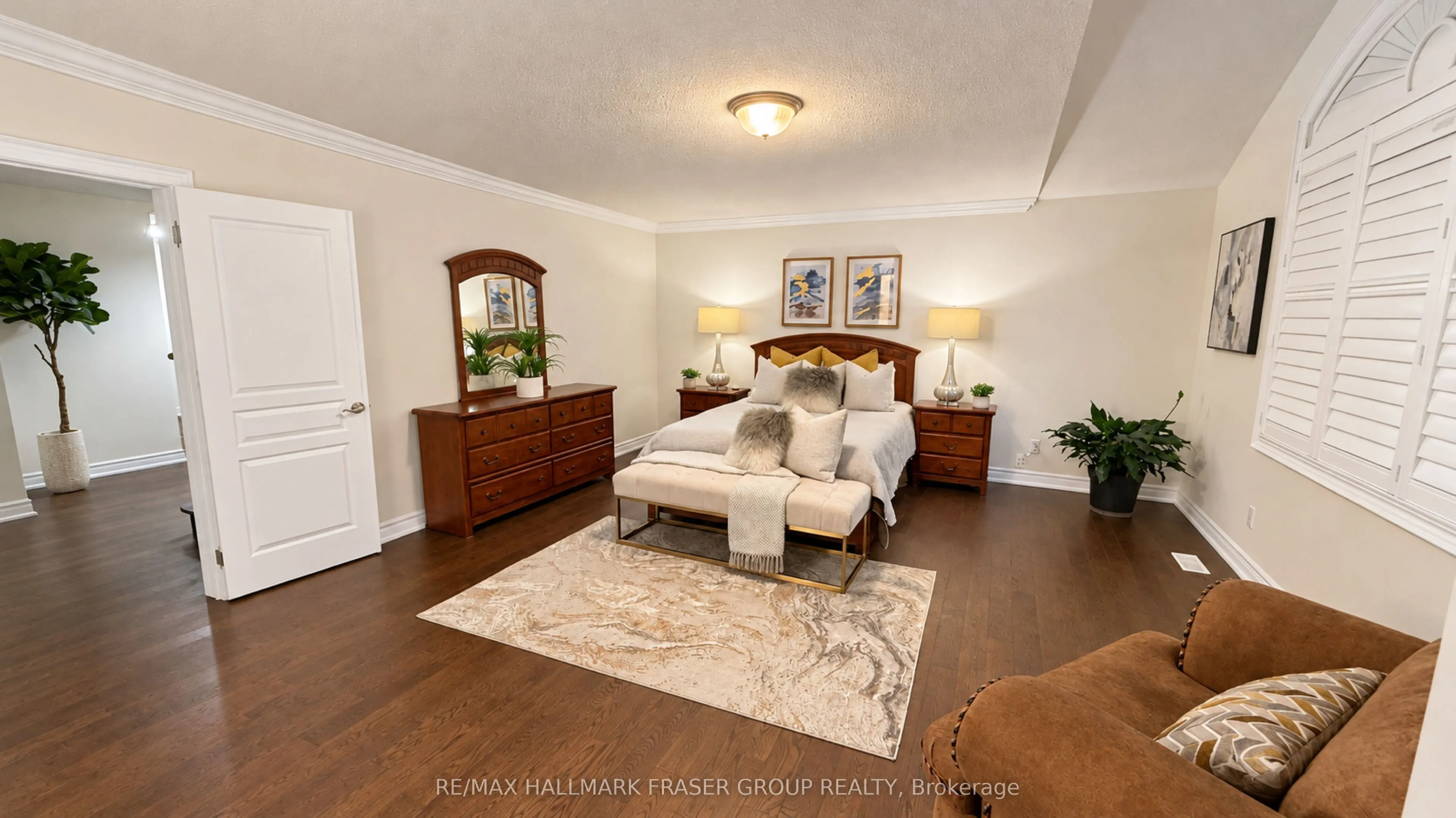 10 Weatherby Avenue