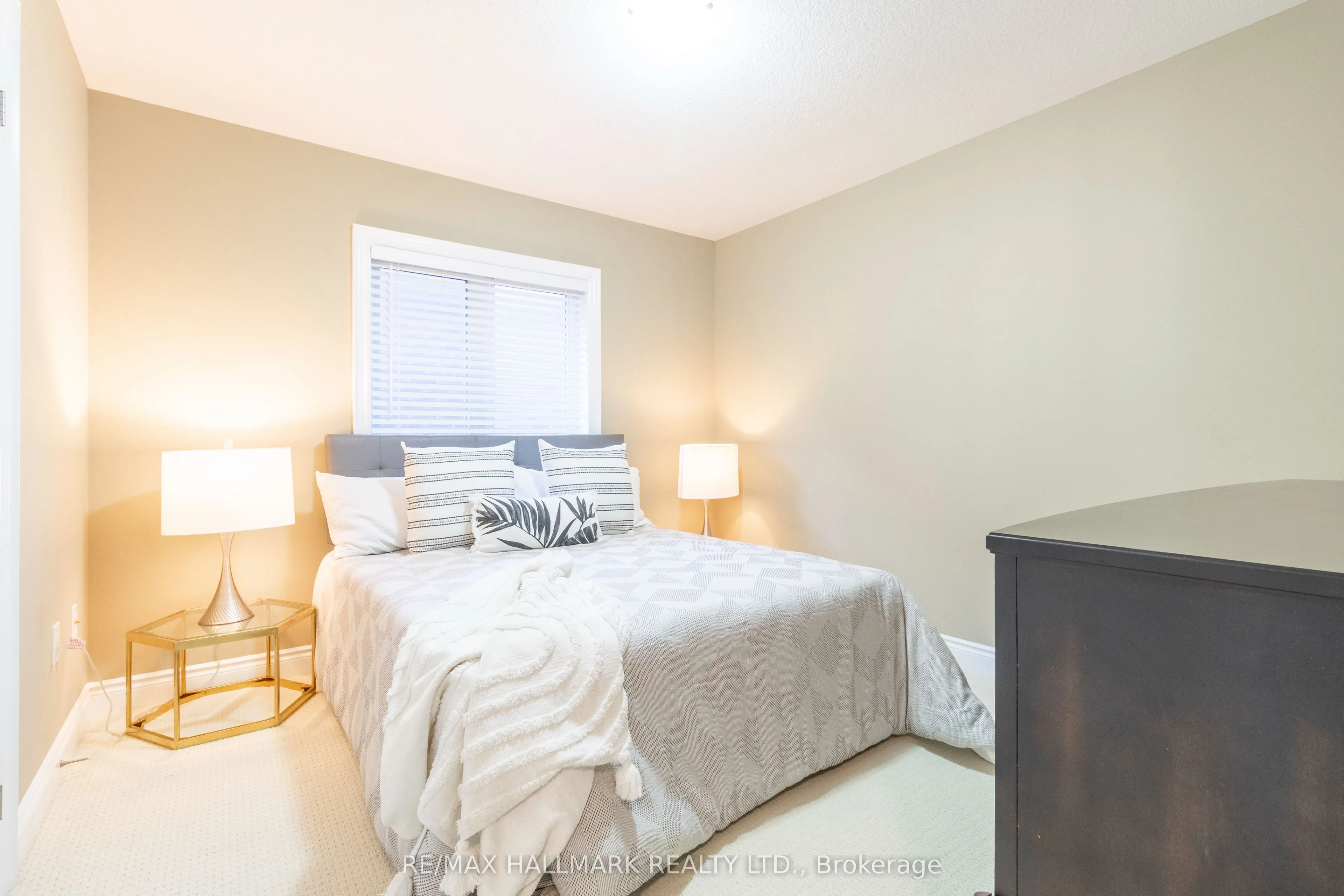 27 Beverton Crescent