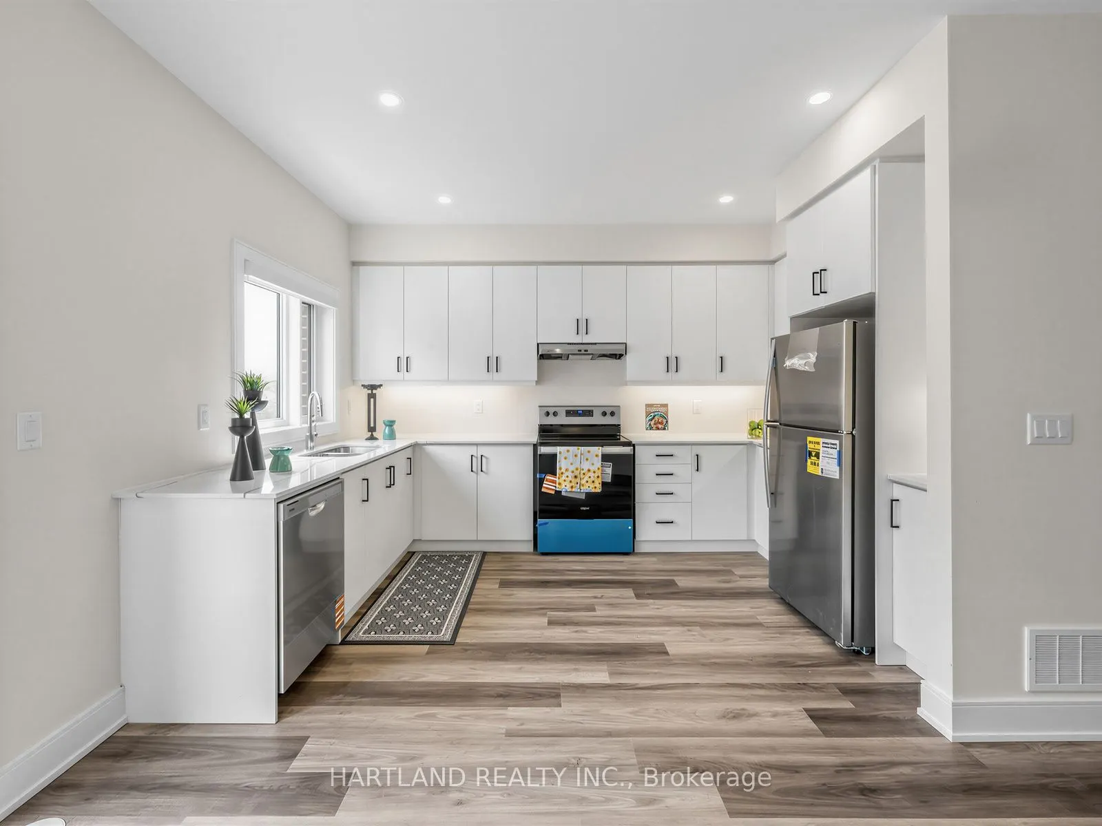 1695 Dersan Street #503