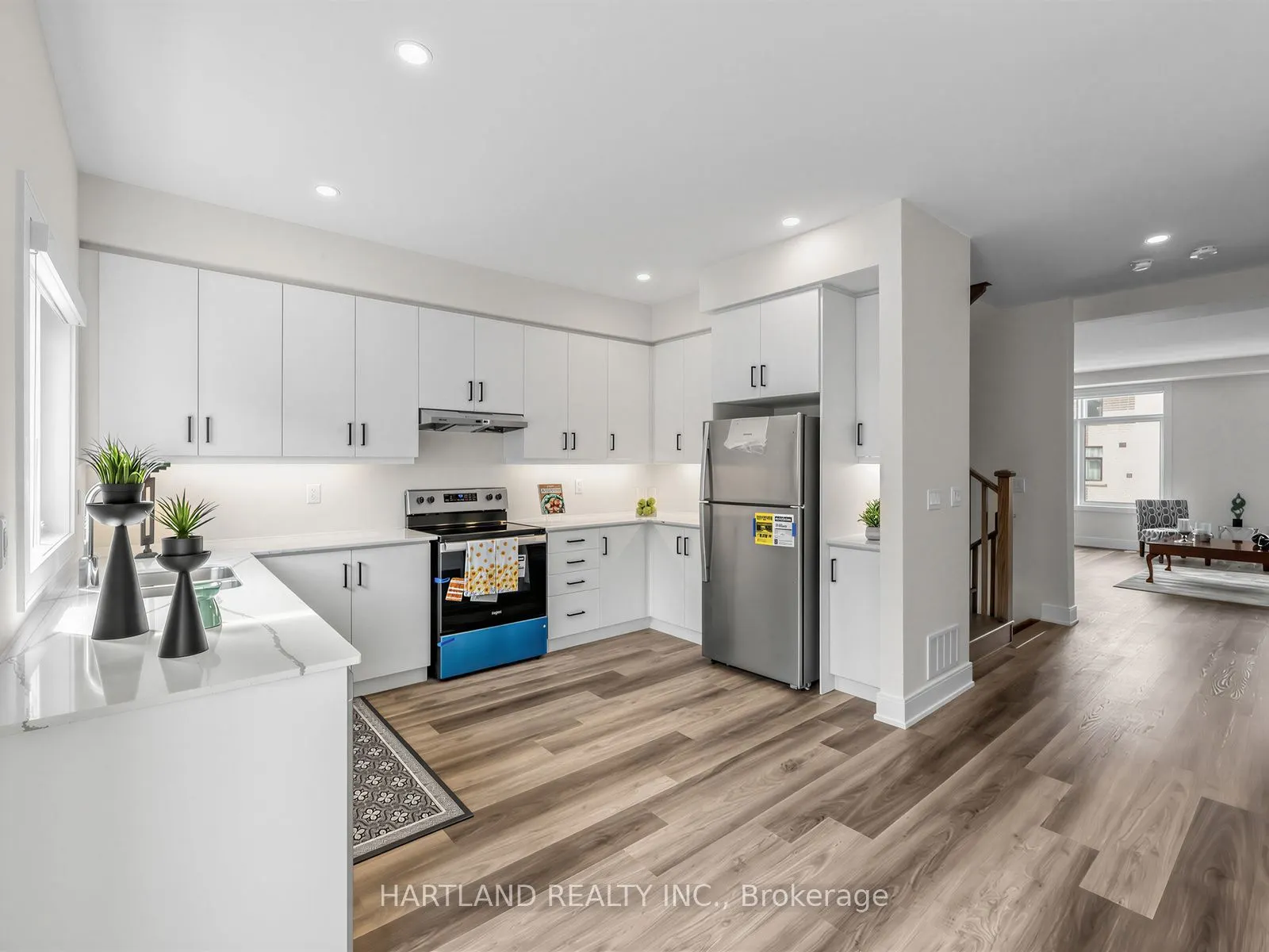 1695 Dersan Street #503