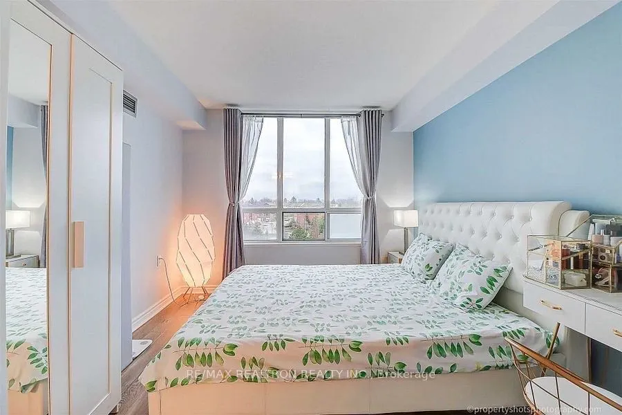 2627 Mccowan Road #808