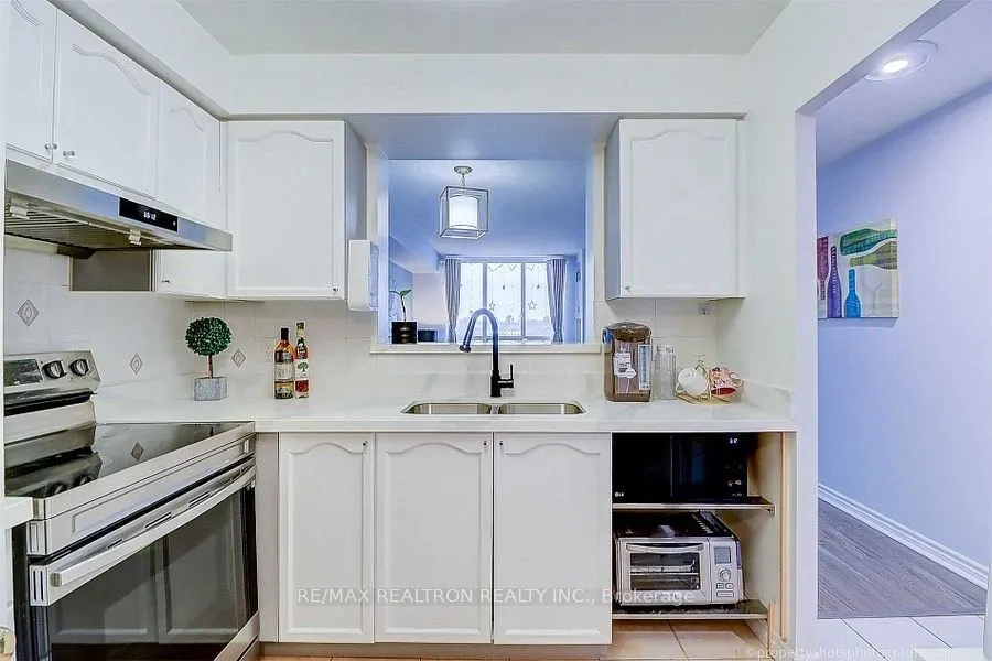 2627 Mccowan Road #808