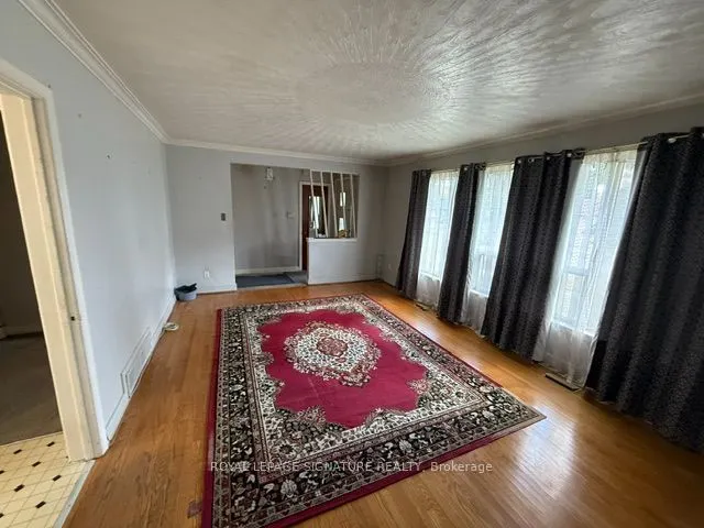16 Hoshlega Drive
