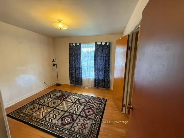 16 Hoshlega Drive