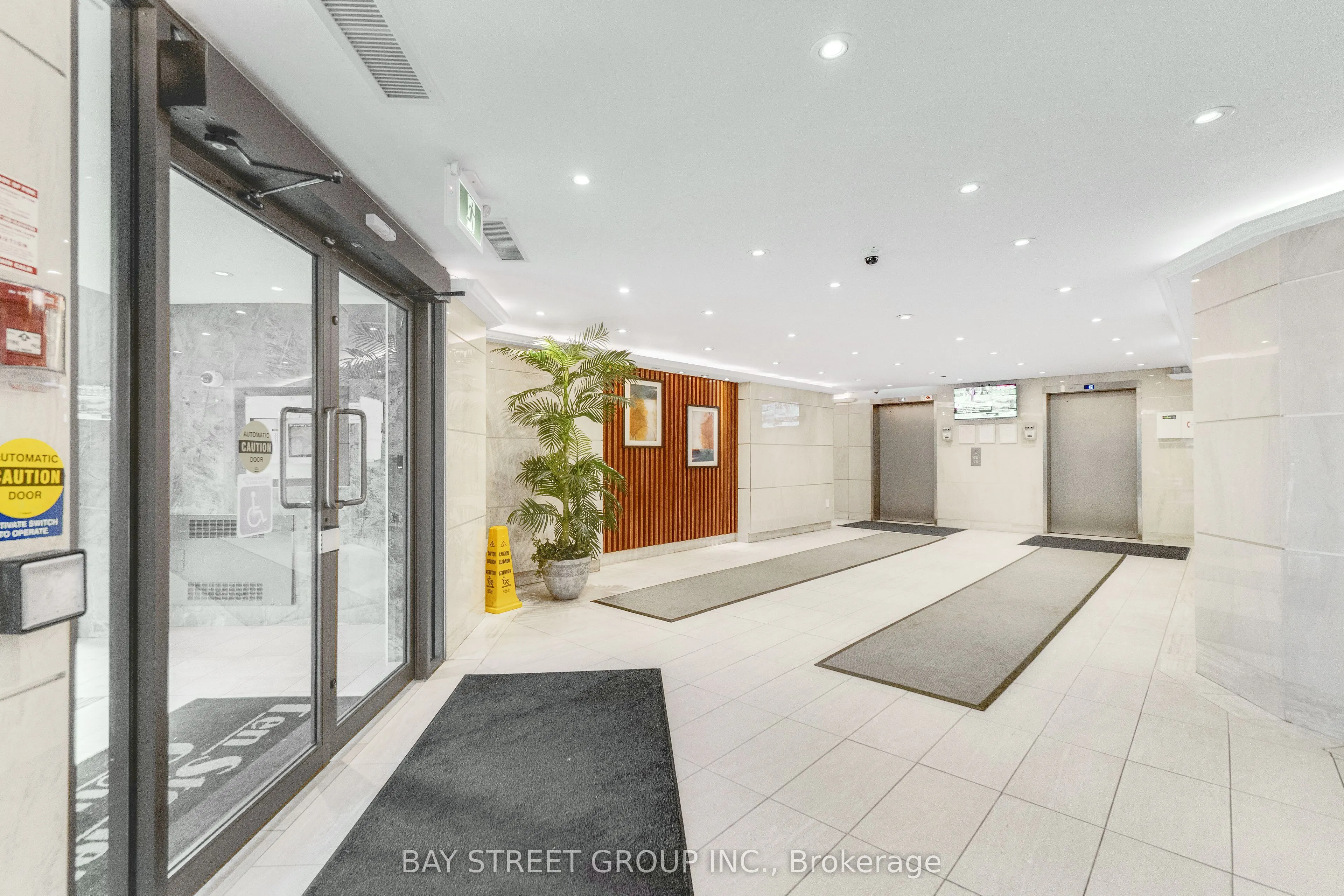 10 Stonehill Court #1207
