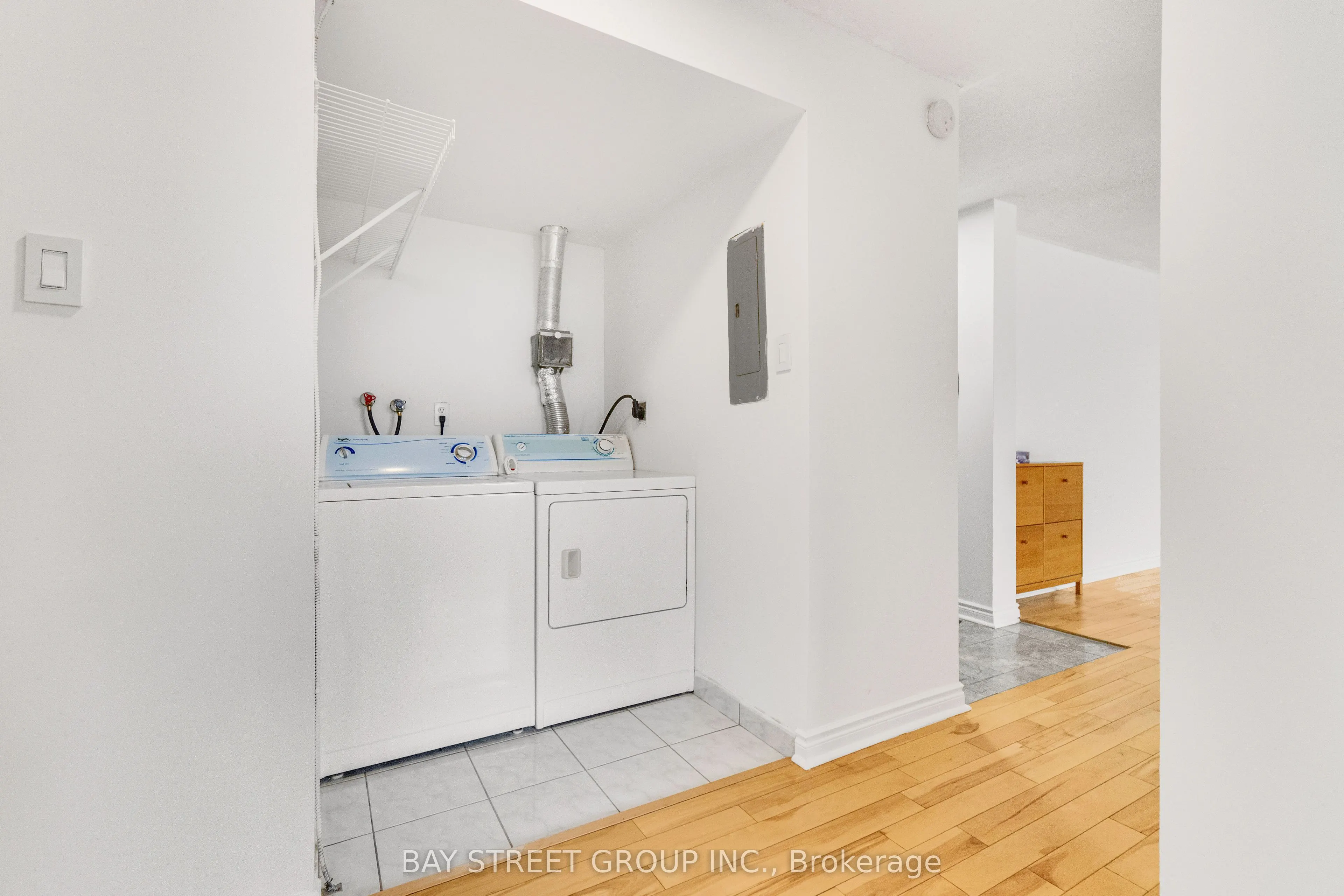 10 Stonehill Court #1207