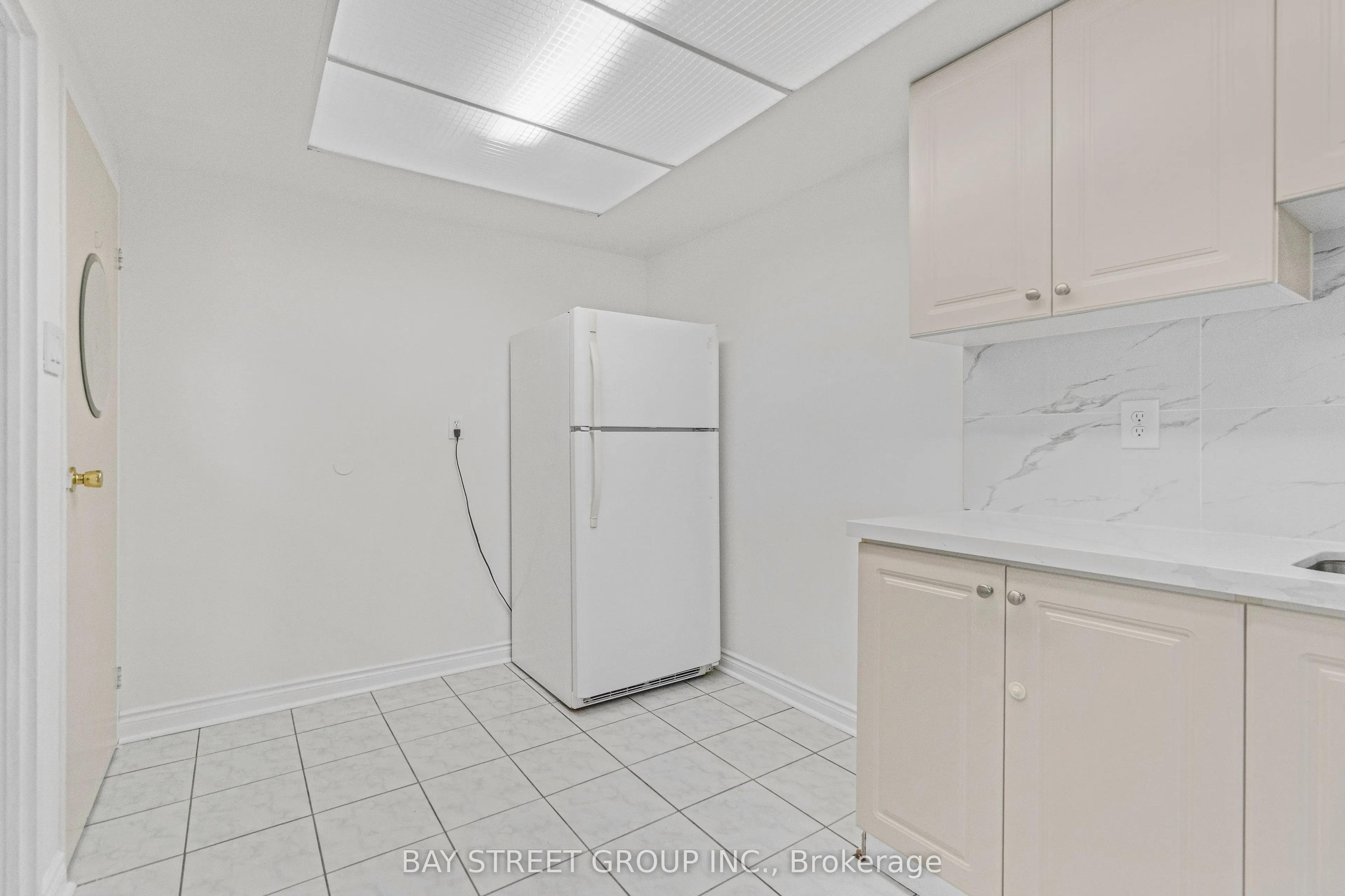 10 Stonehill Court #1207