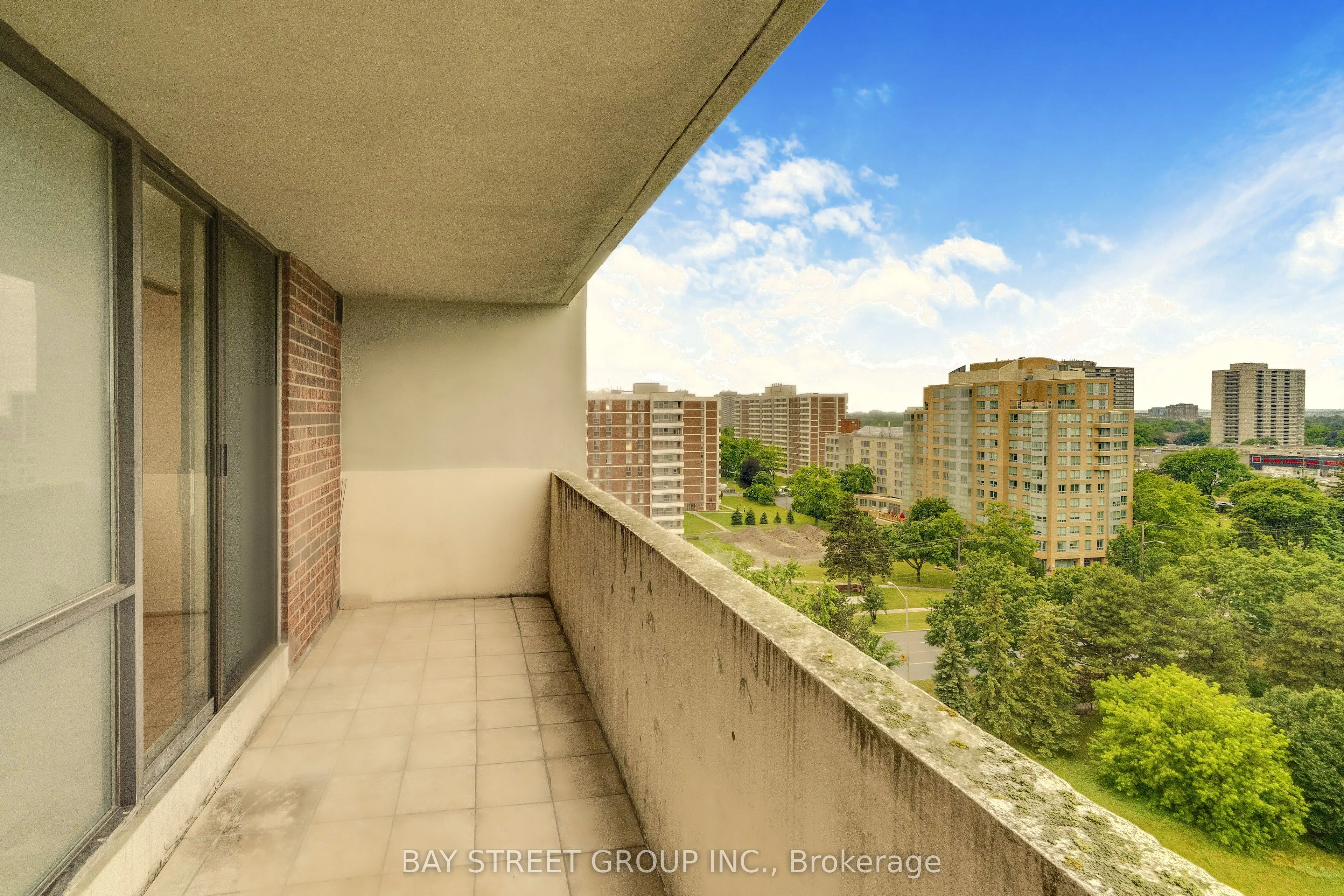 10 Stonehill Court #1207