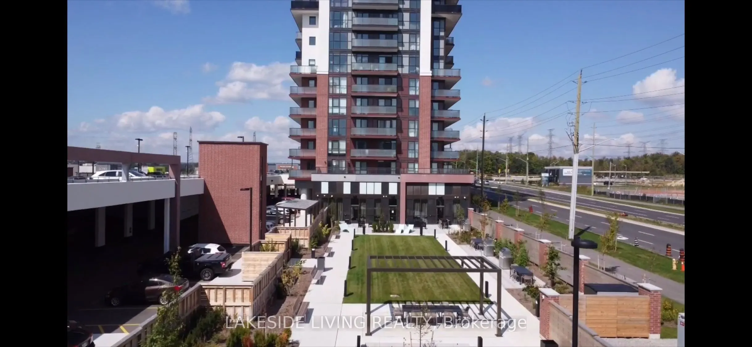 2550 Simcoe Street N #2201