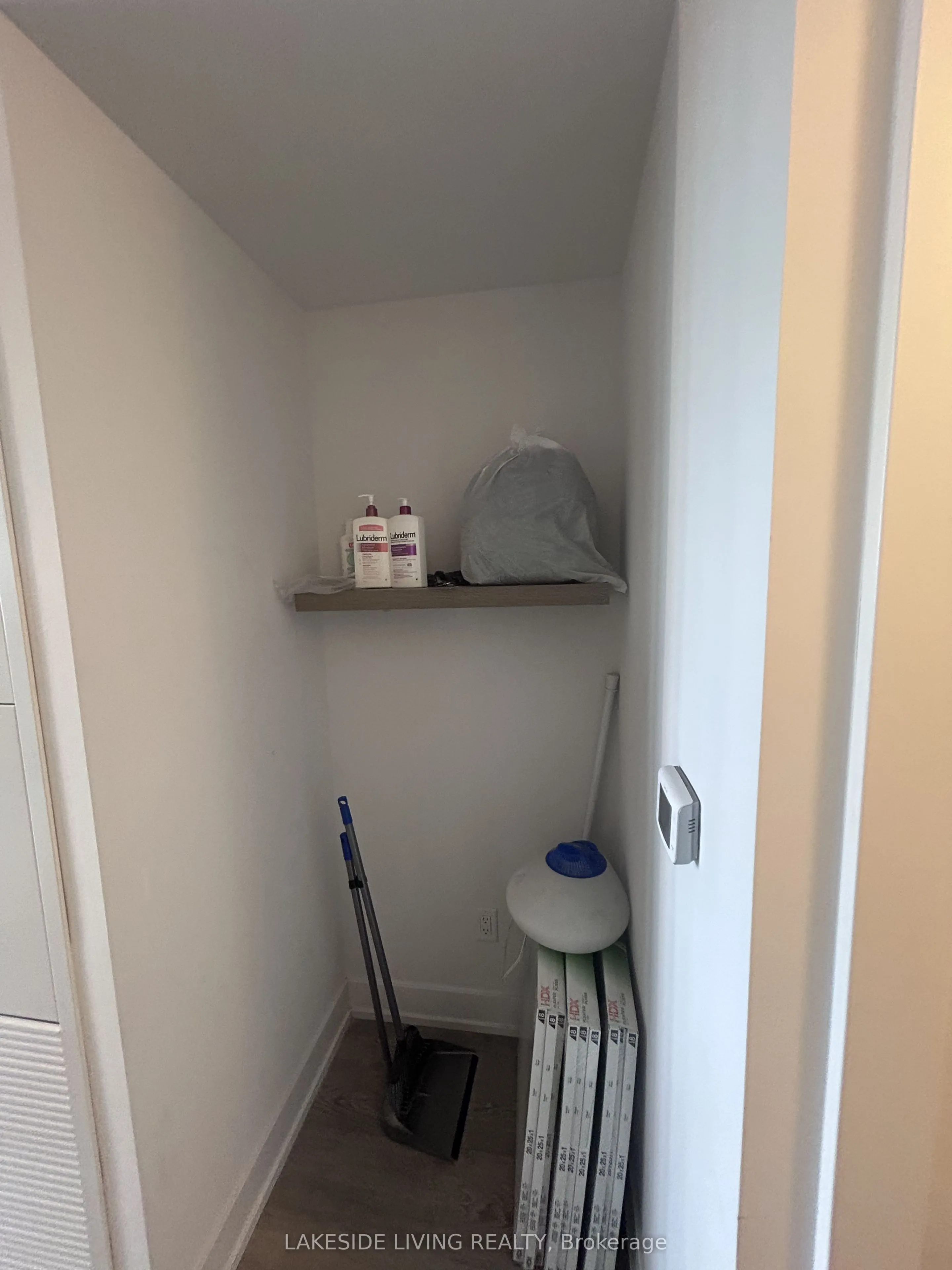 2550 Simcoe Street N #2201