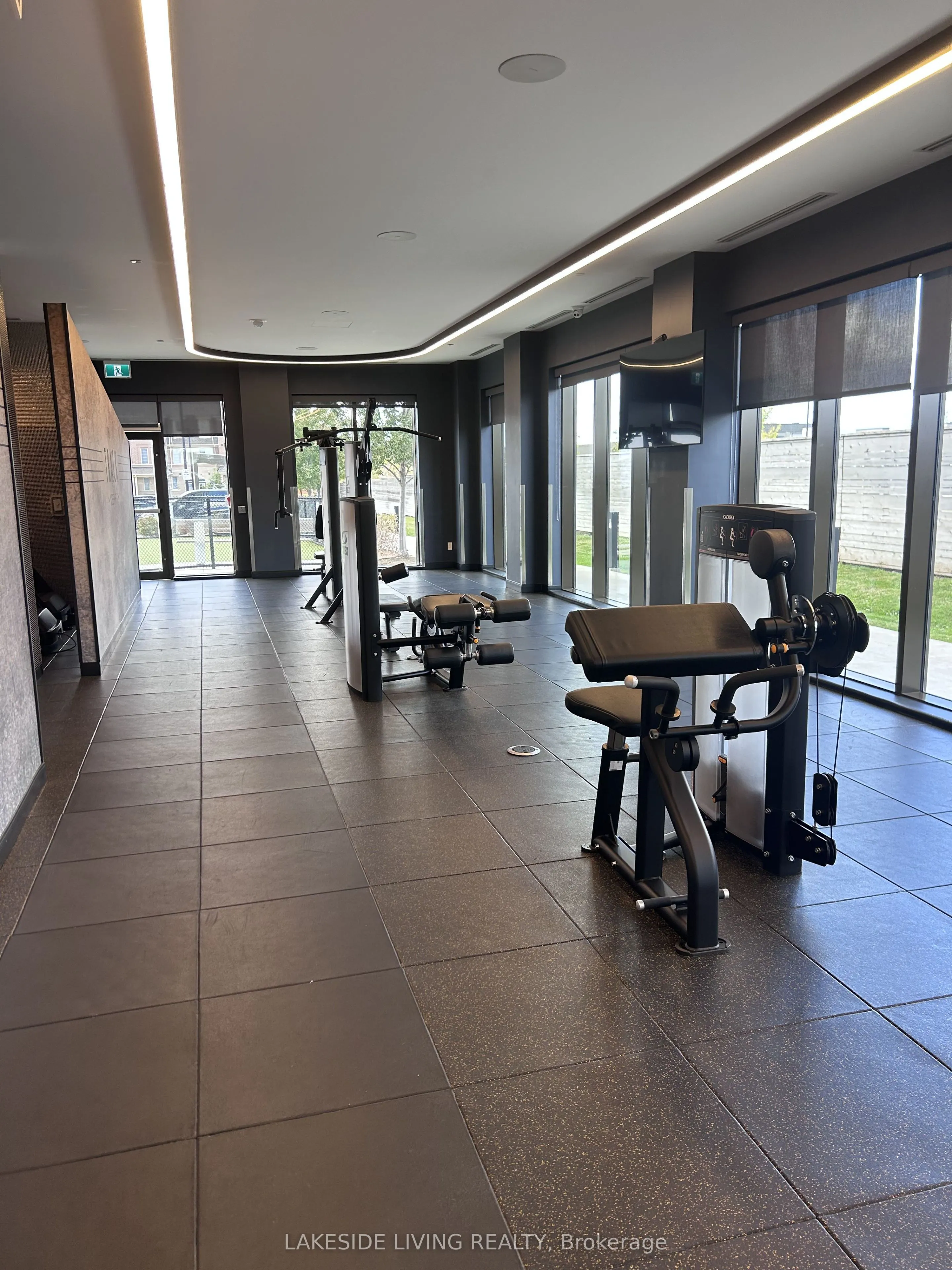 2550 Simcoe Street N #2201