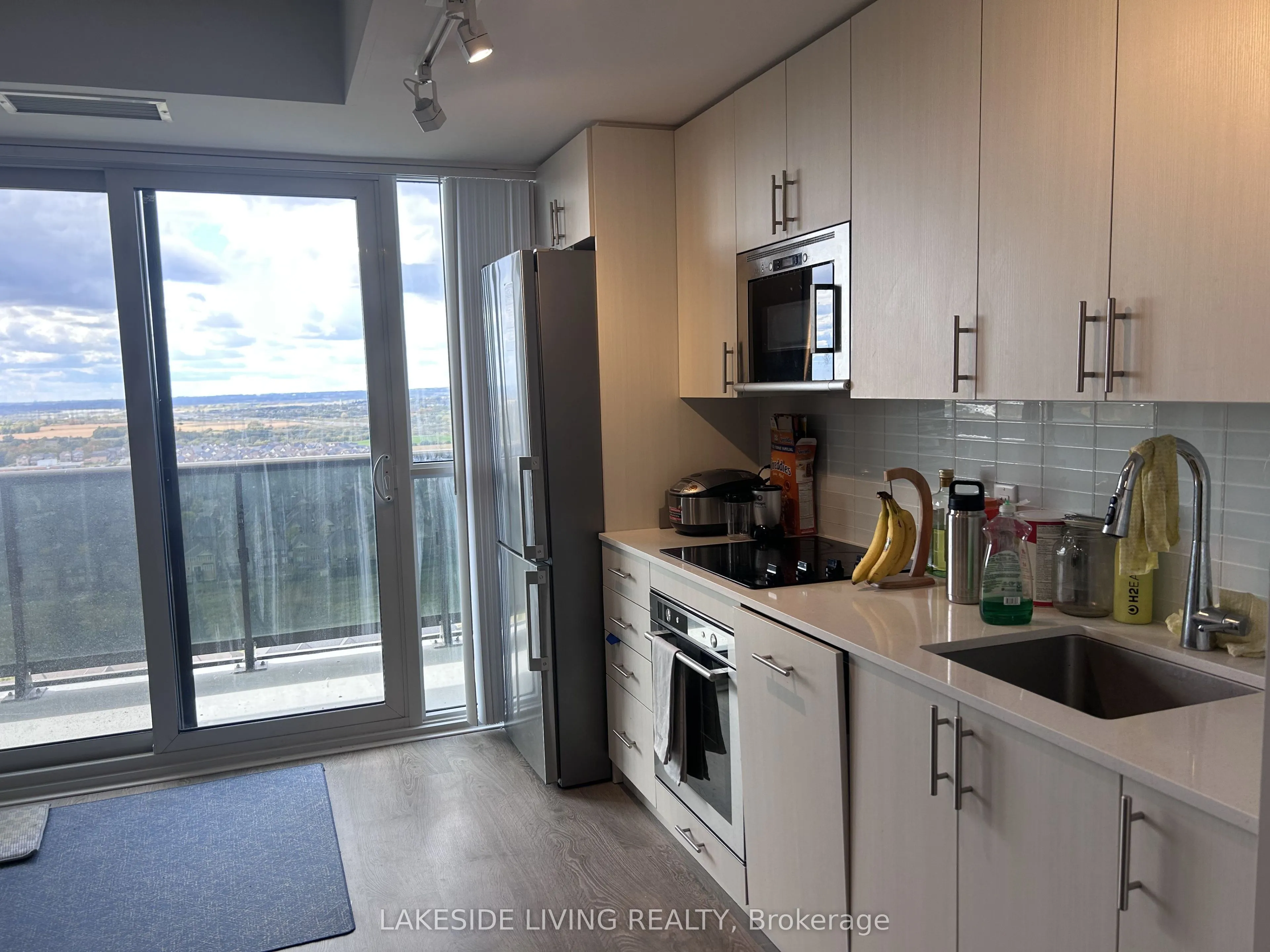 2550 Simcoe Street N #2201