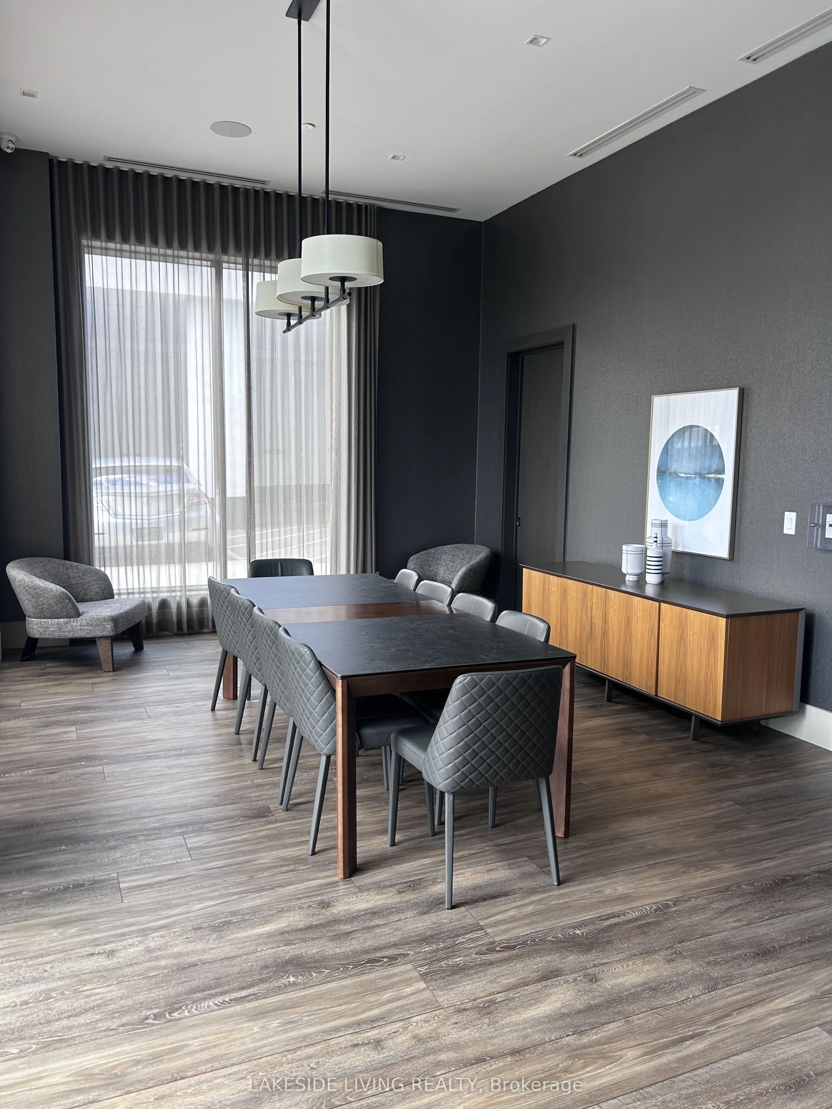 2550 Simcoe Street N #2201