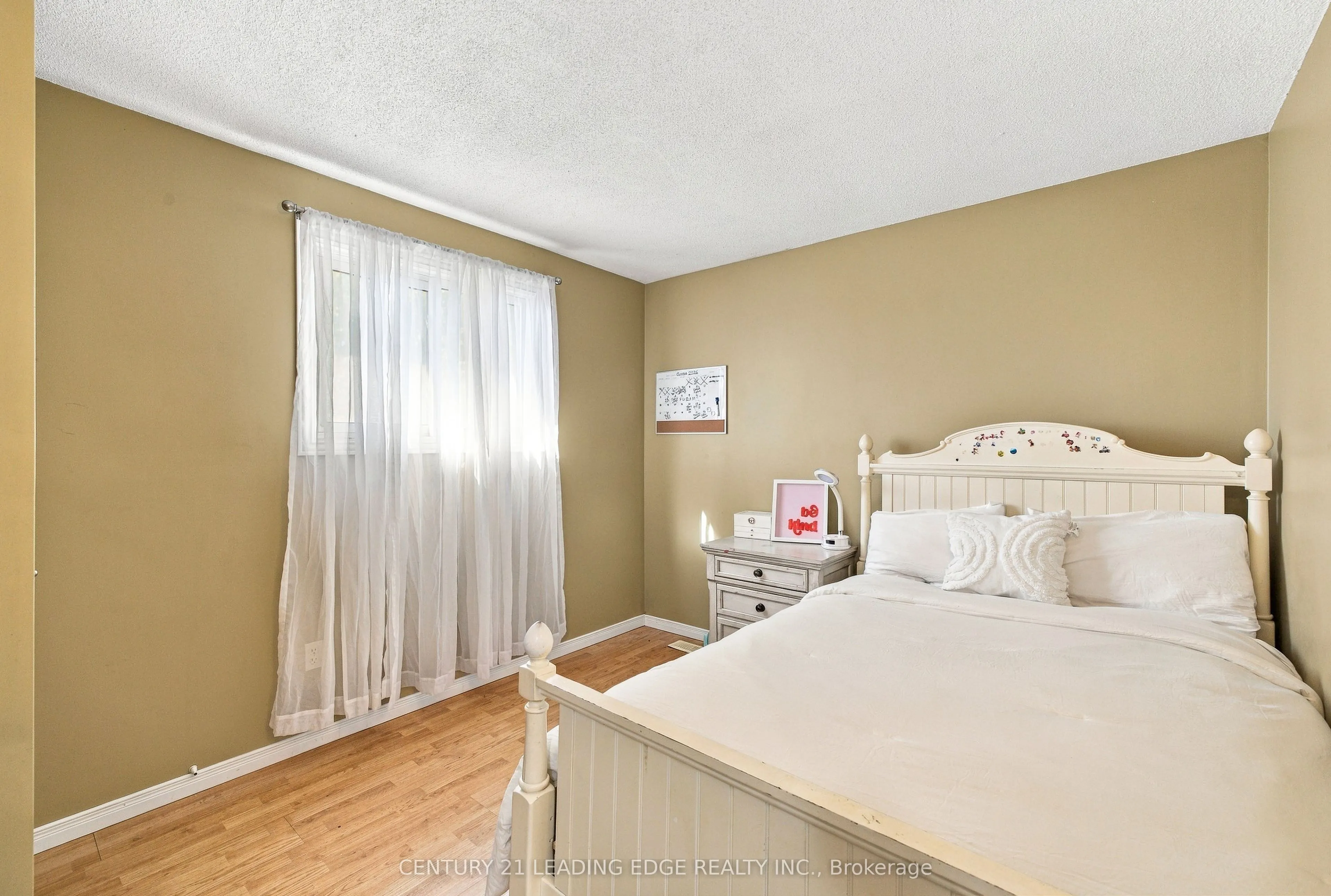 10 Fairbairn Court