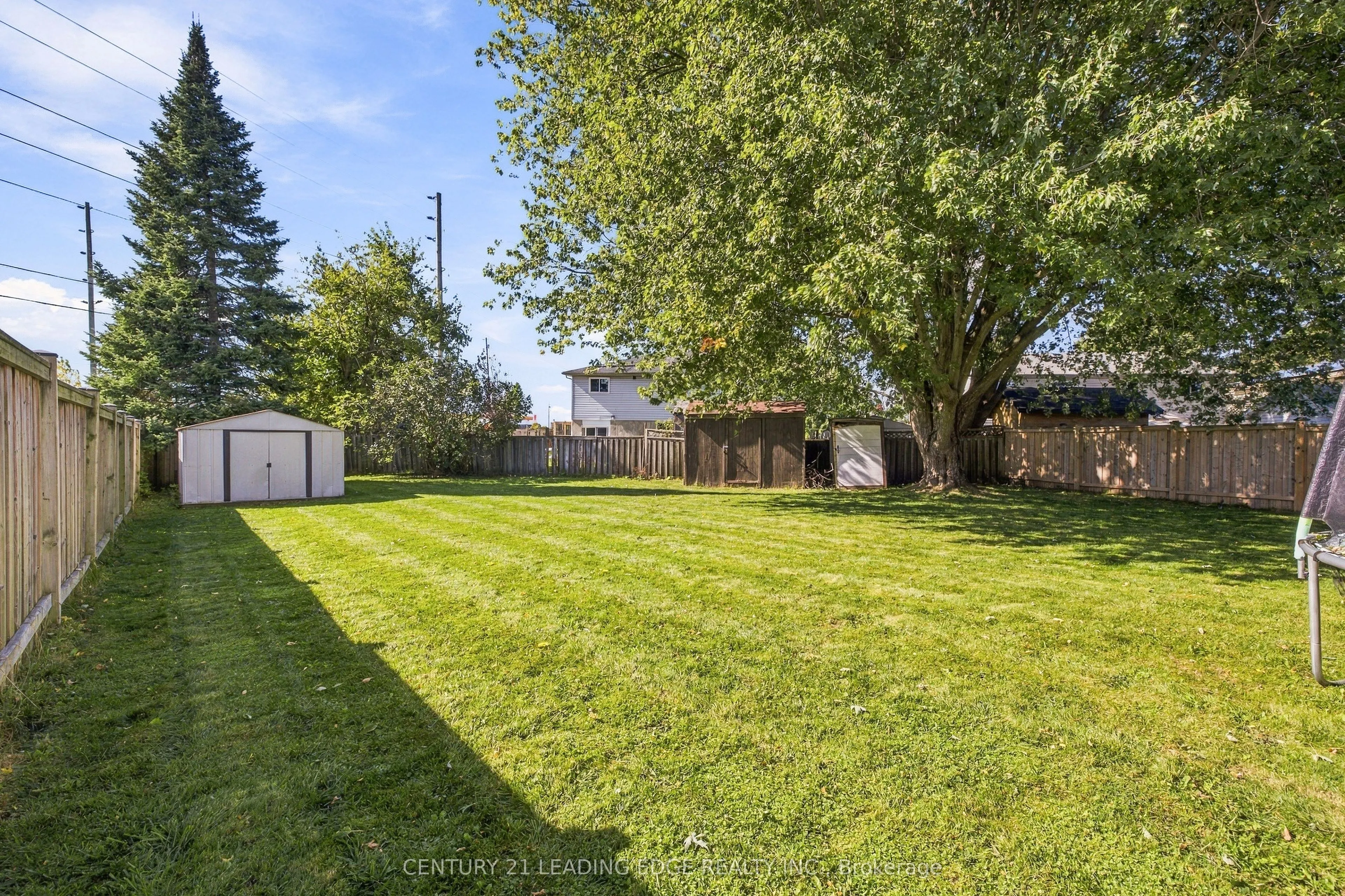 10 Fairbairn Court