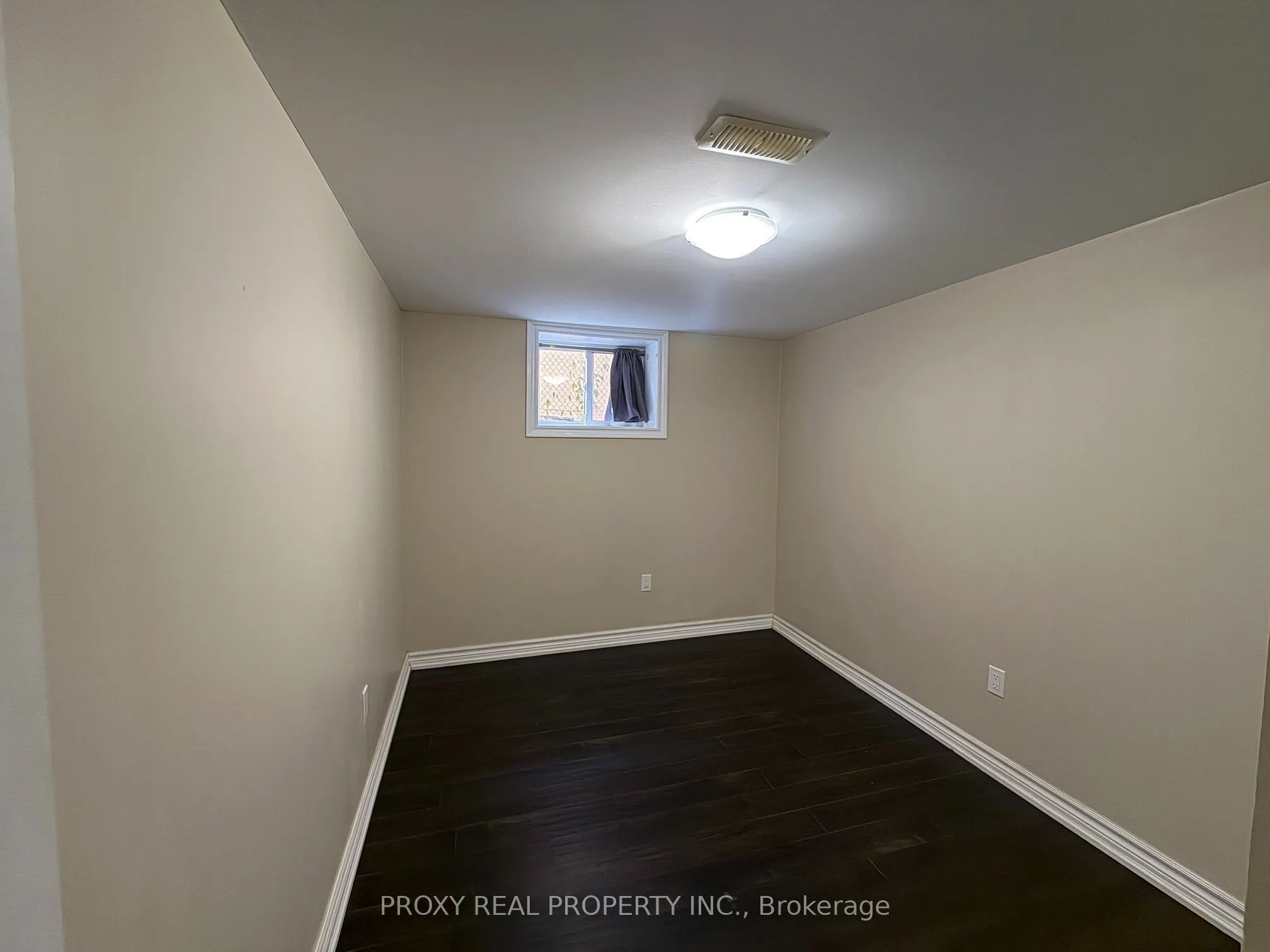 15 Suraty (Basement) Avenue
