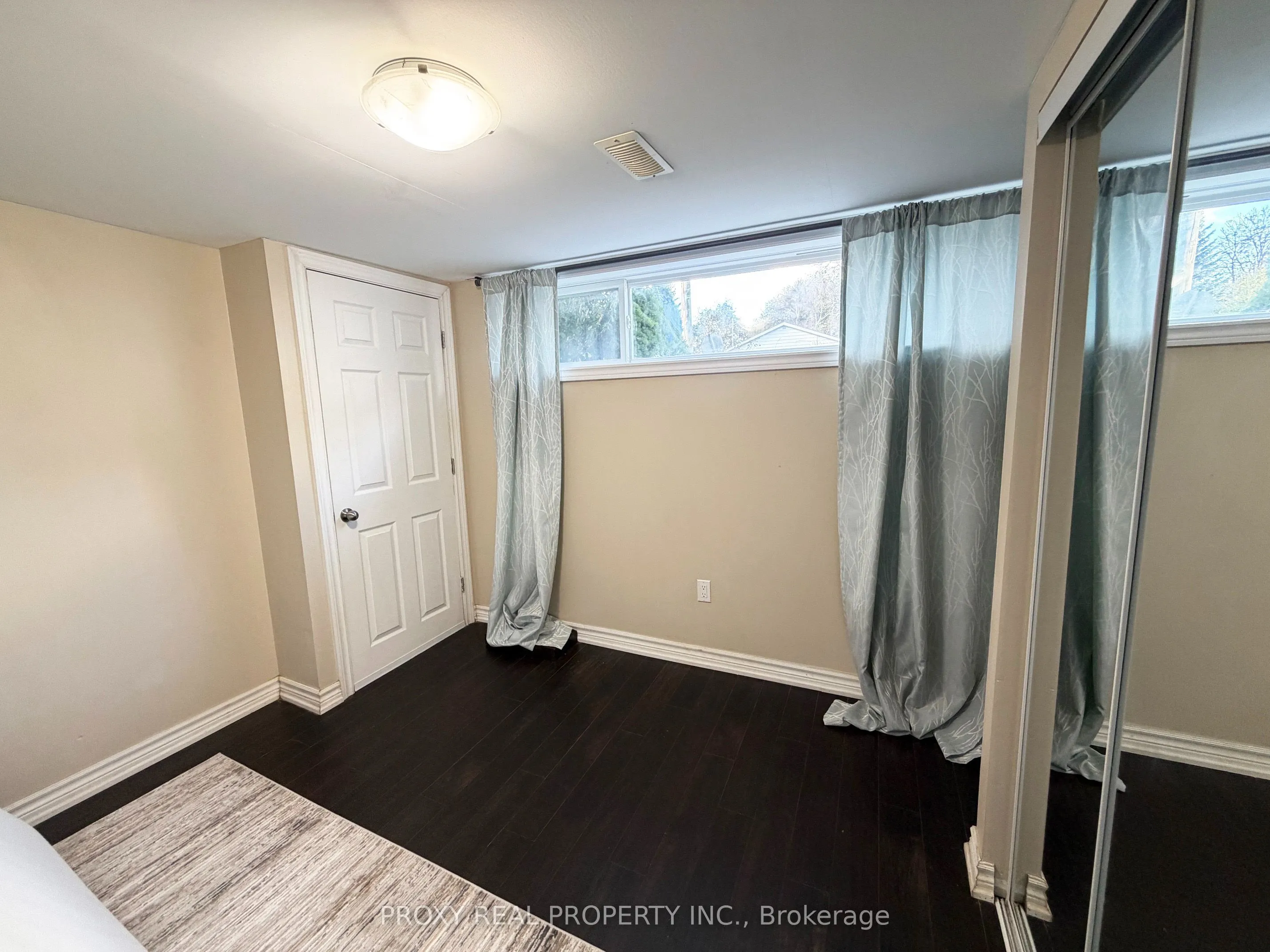 15 Suraty (Basement) Avenue