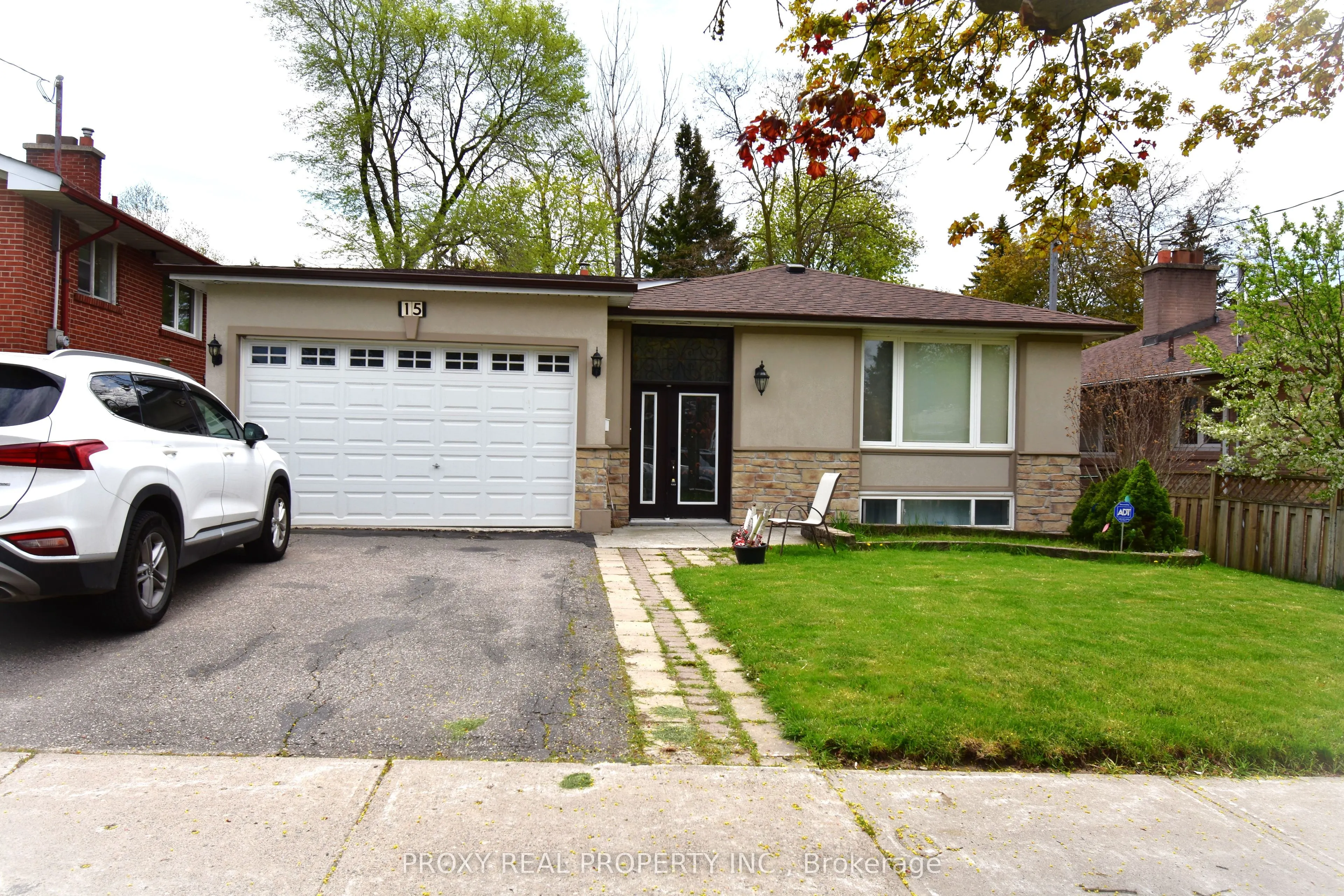 15 Suraty (Basement) Avenue