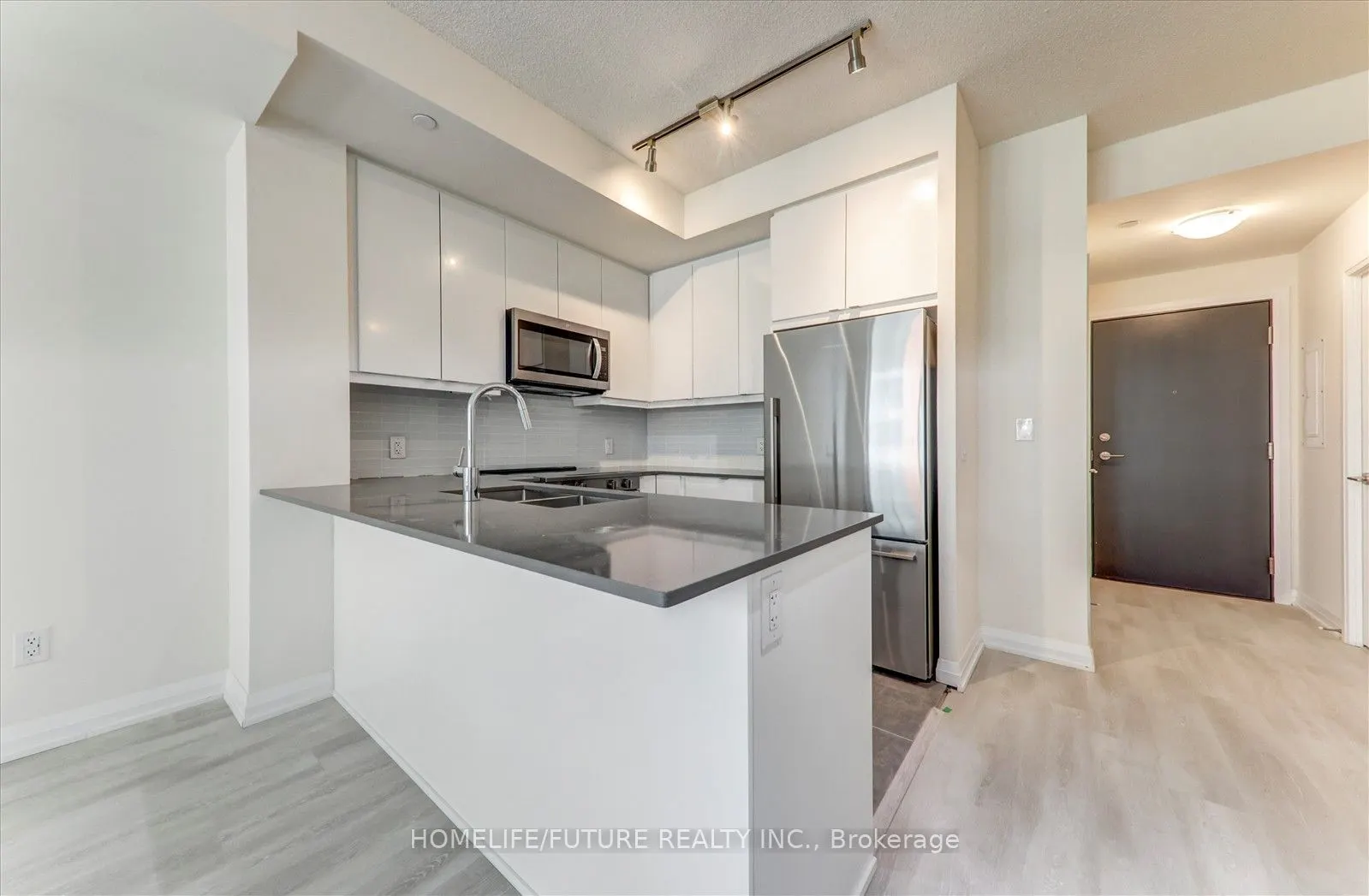 3260 Sheppard Avenue E #1906