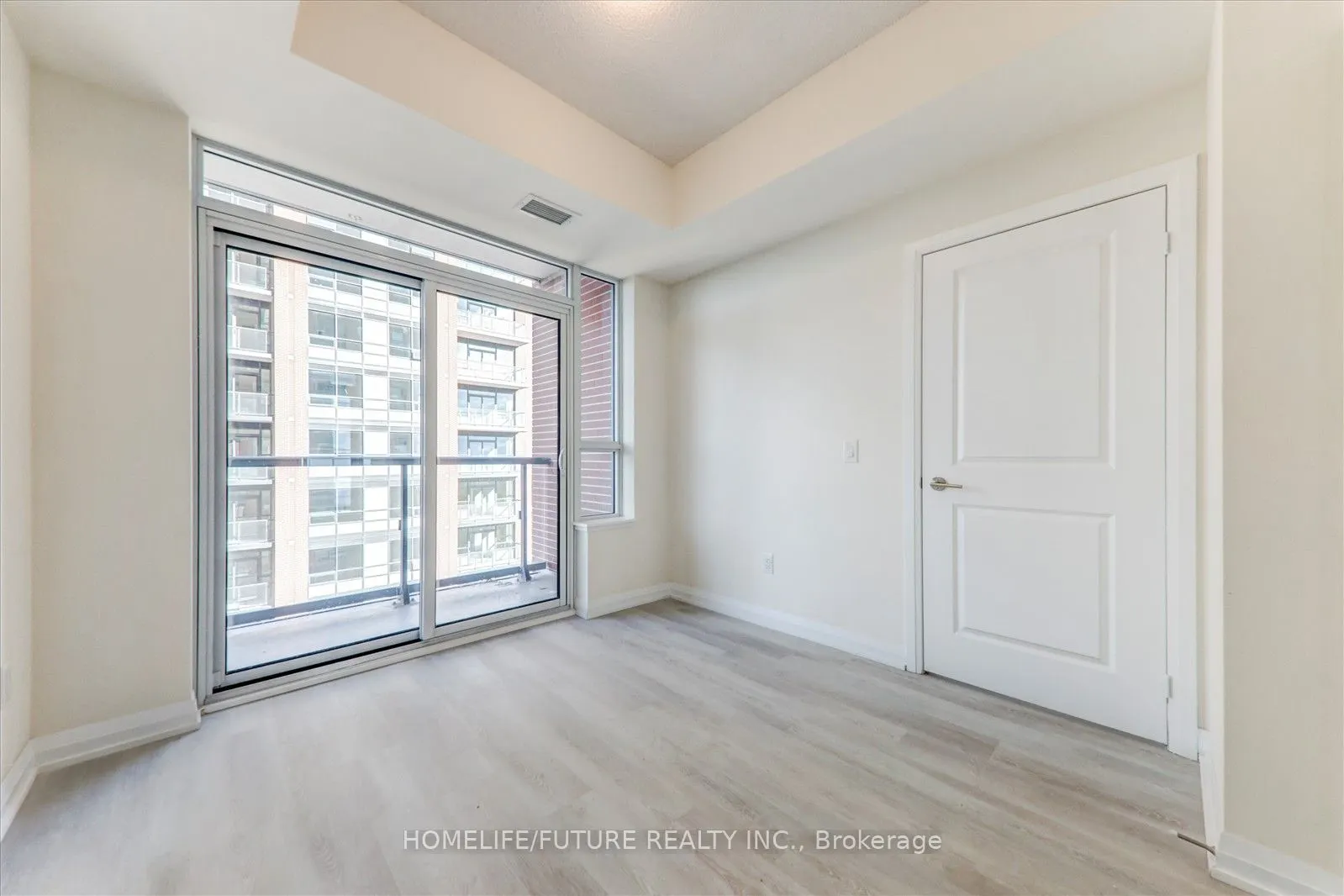 3260 Sheppard Avenue E #1906