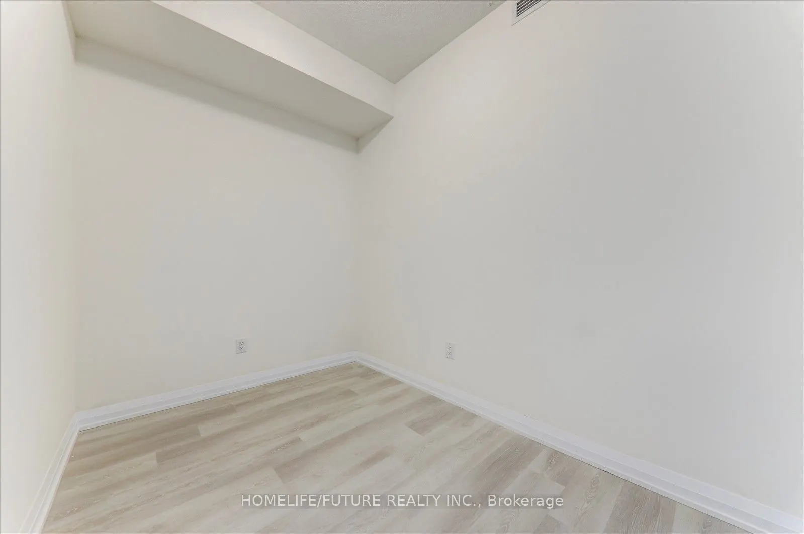 3260 Sheppard Avenue E #1906