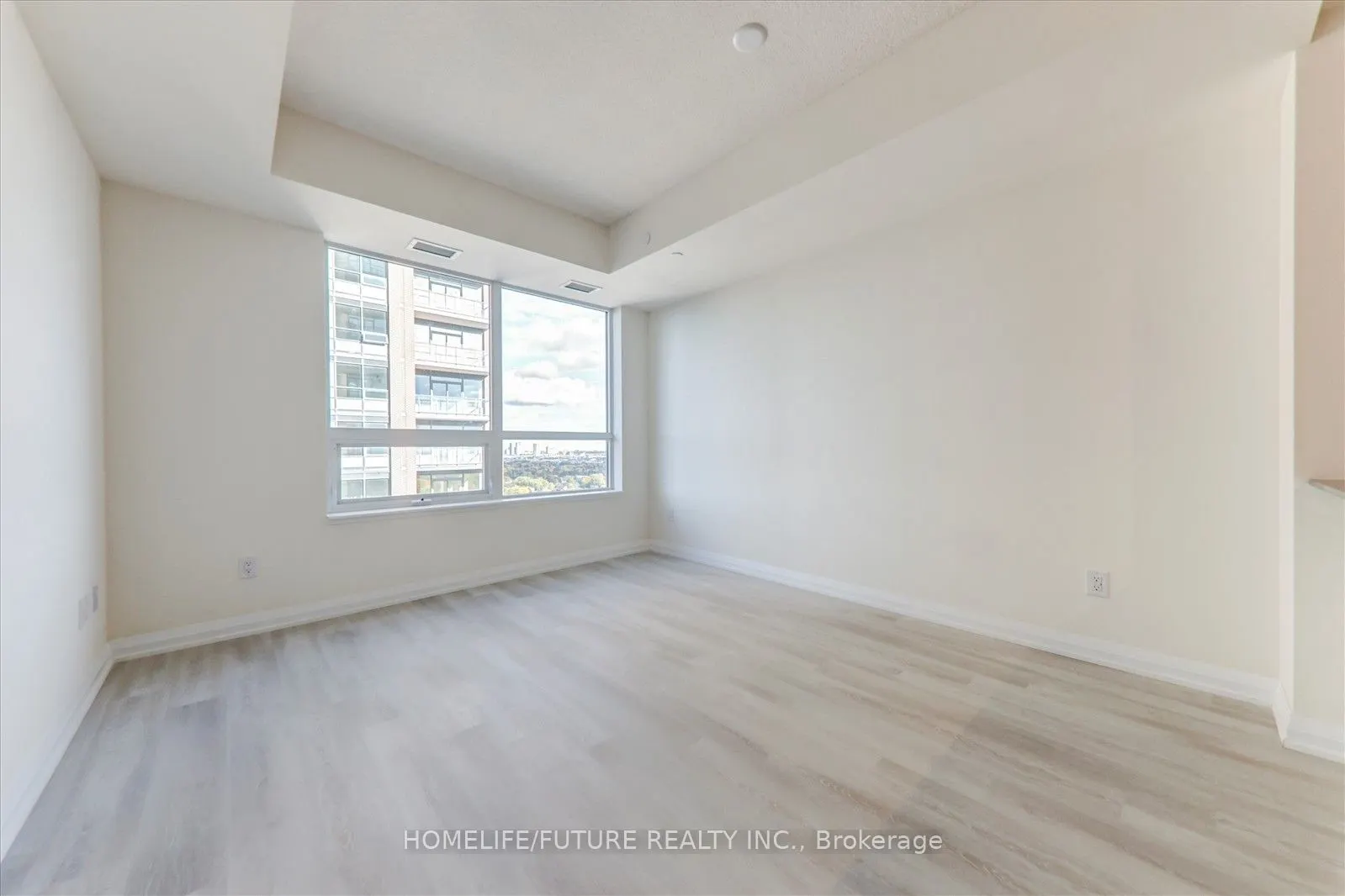3260 Sheppard Avenue E #1906