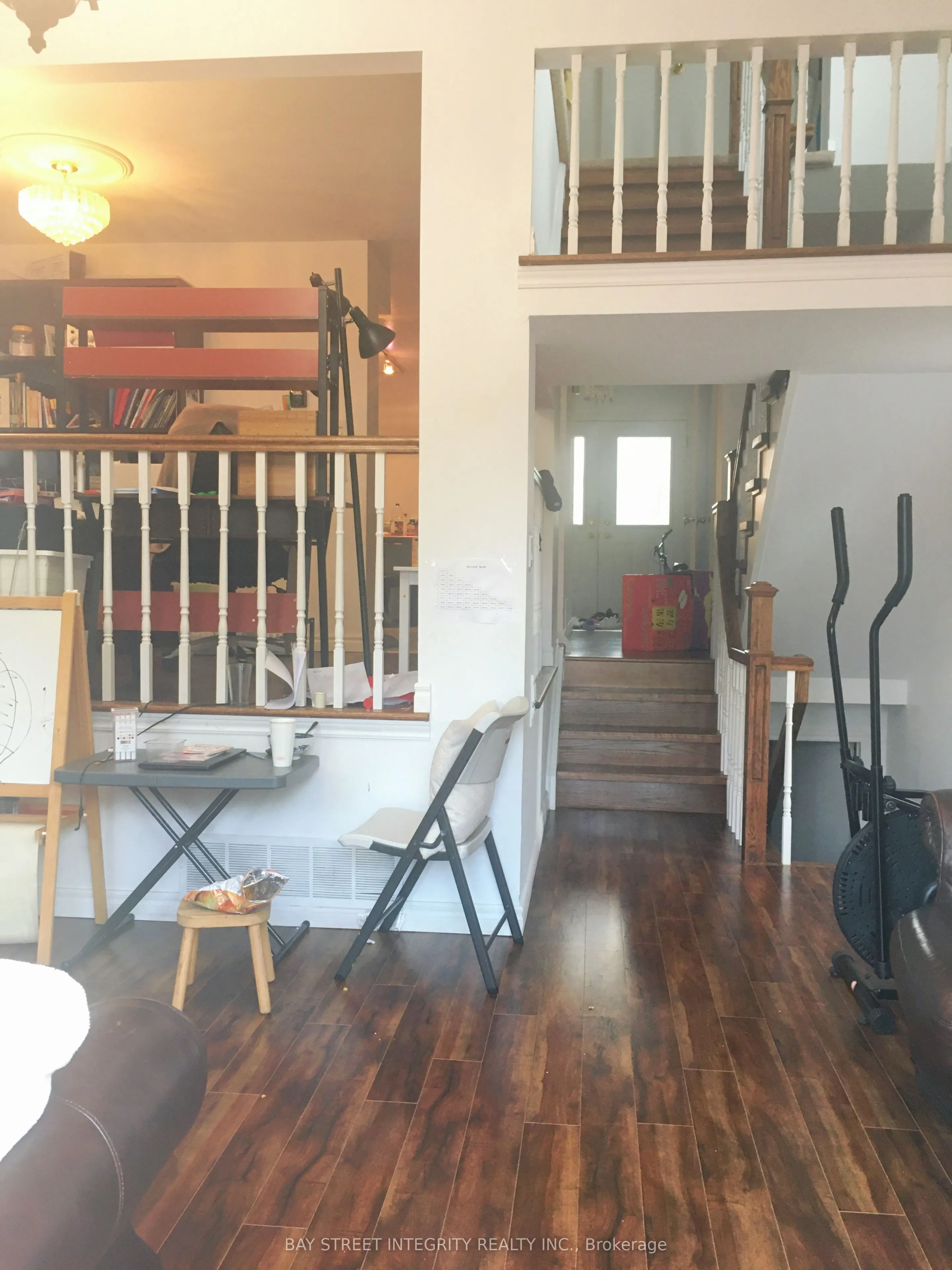 98 Carolbreen Square #Upper