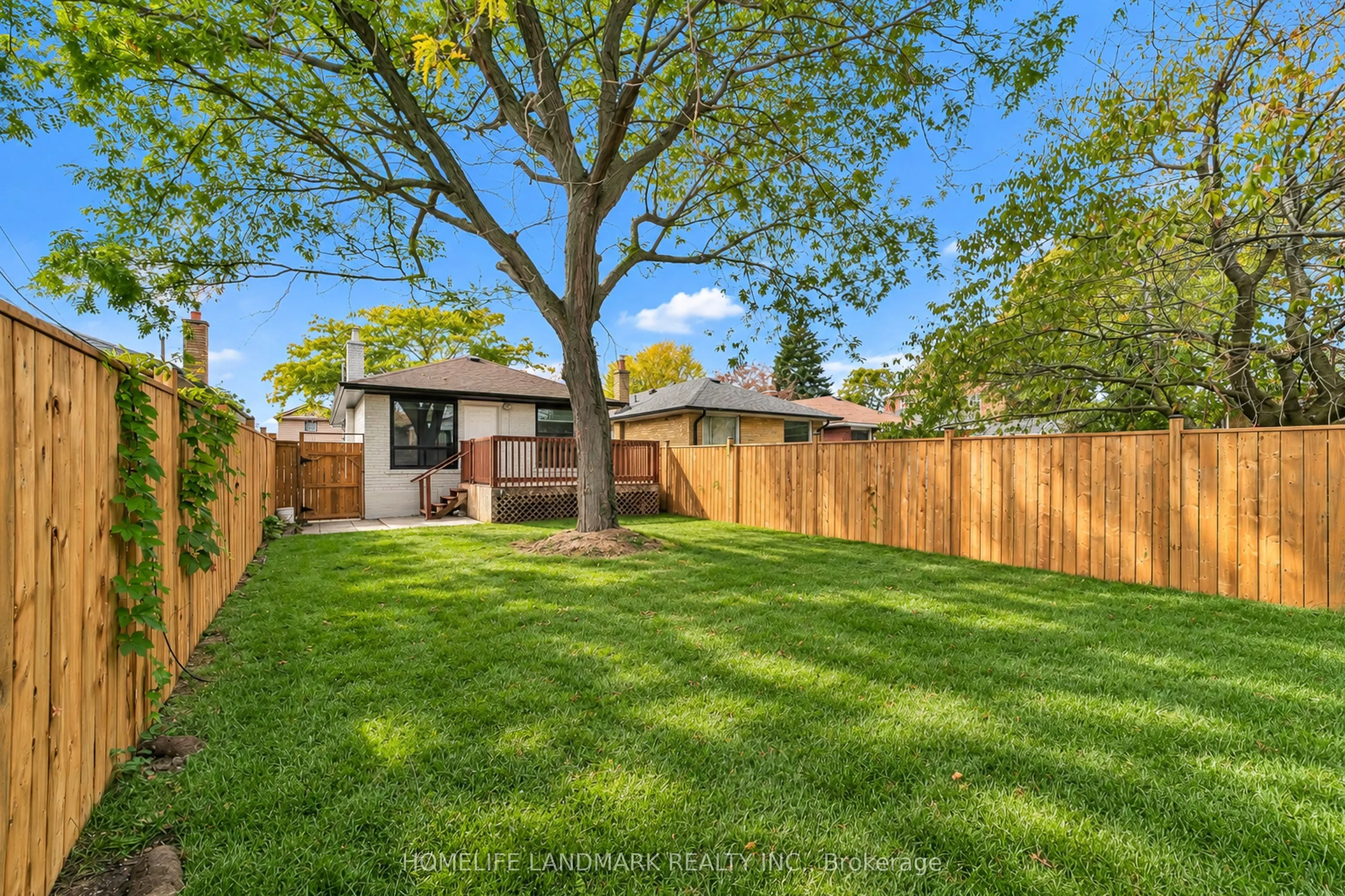 31A (Main Floor) Laurel Avenue