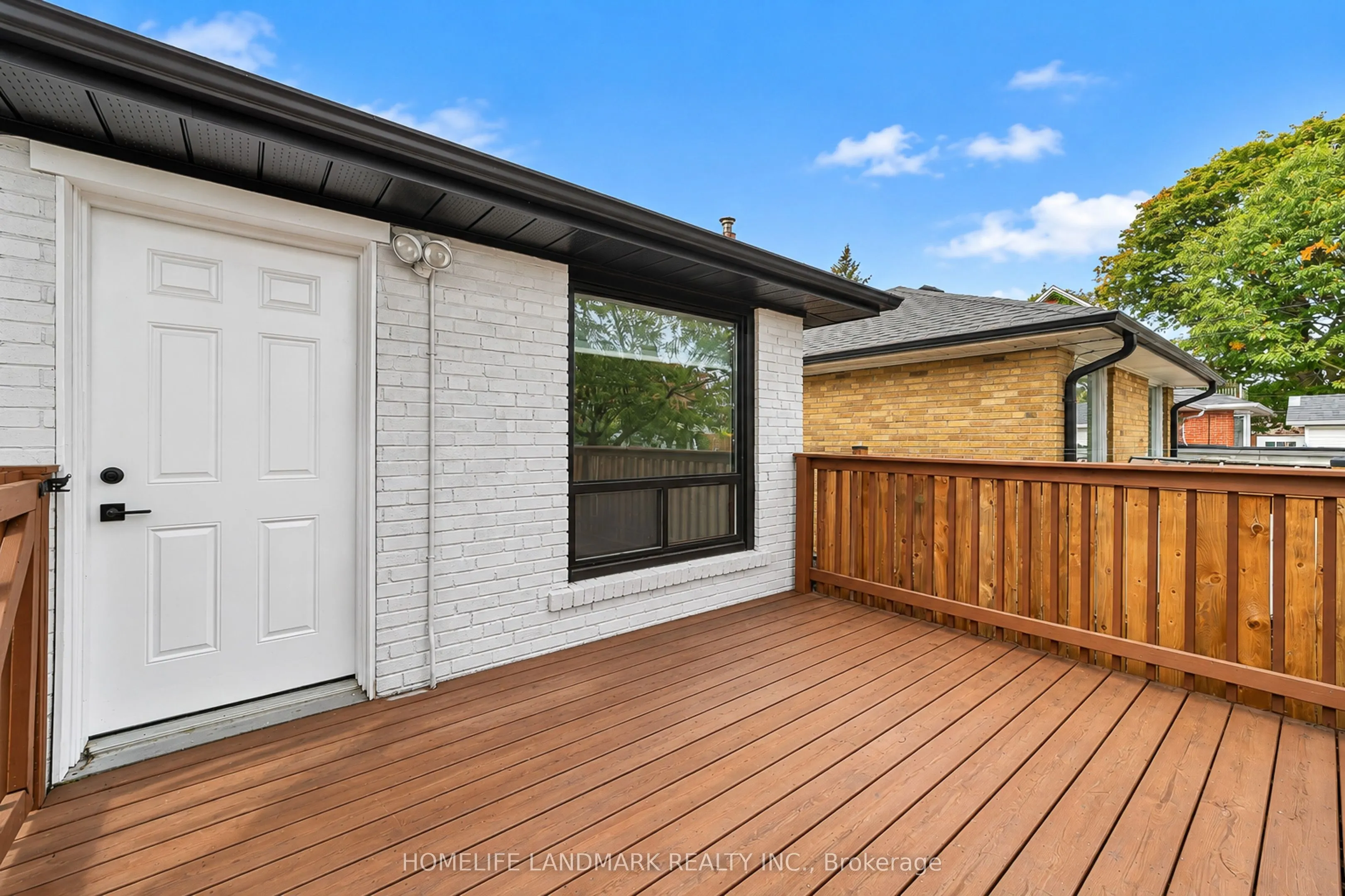 31A (Main Floor) Laurel Avenue