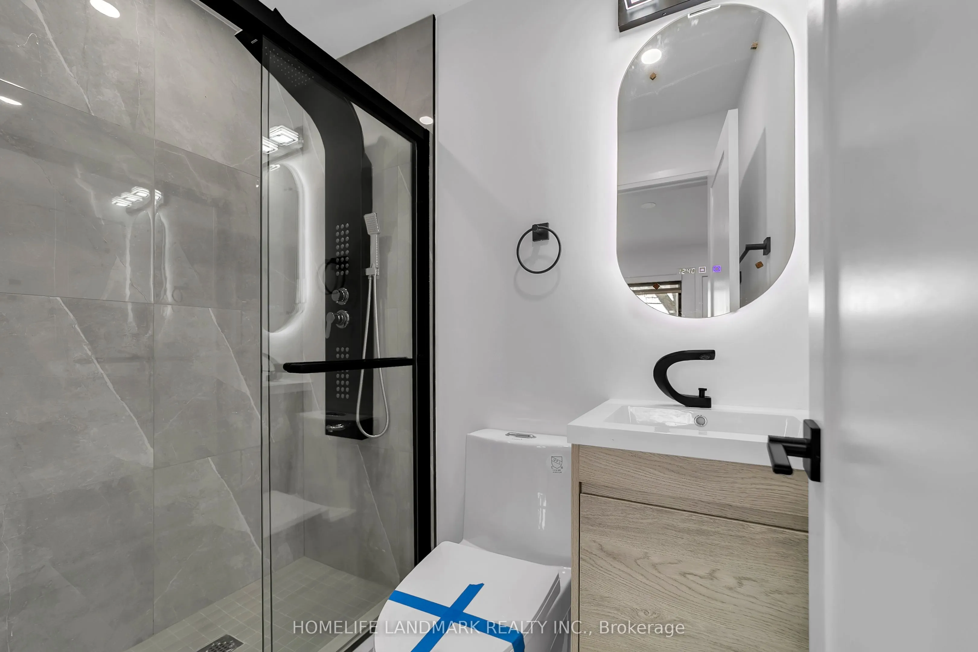 31A (Main Floor) Laurel Avenue