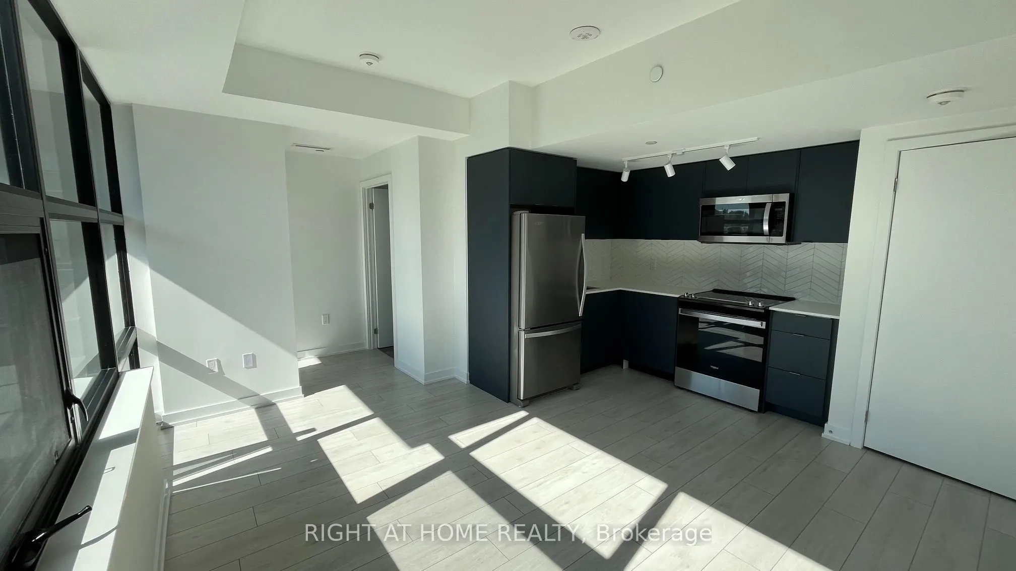 1612 Charles Street #425