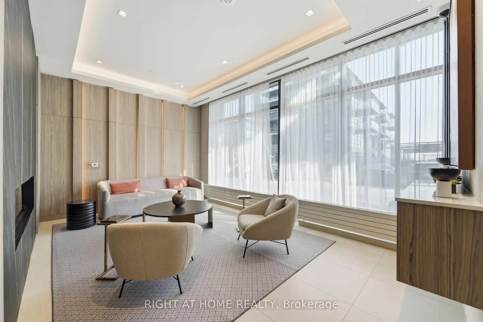 1612 Charles Street #425