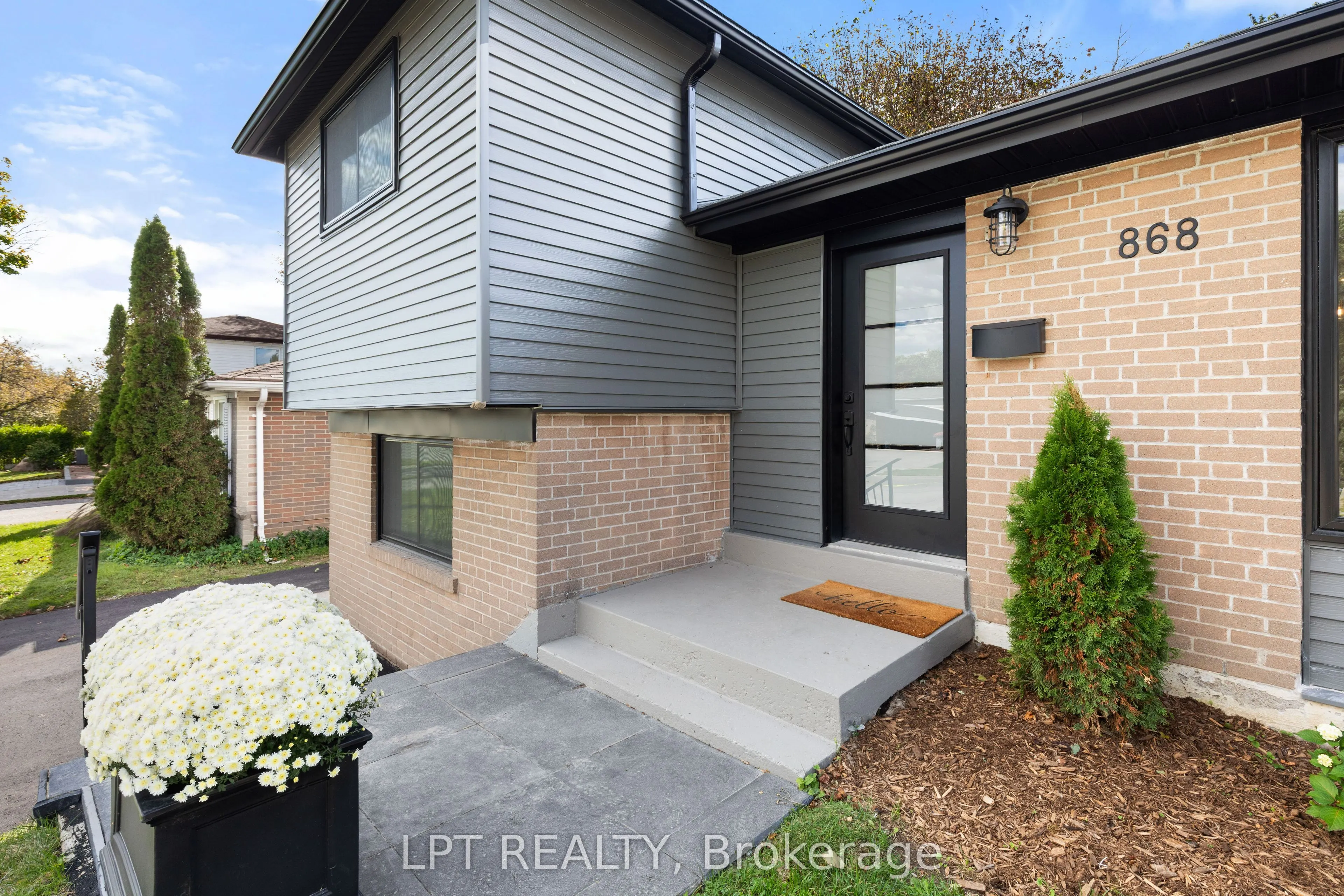 868 Liverpool Road