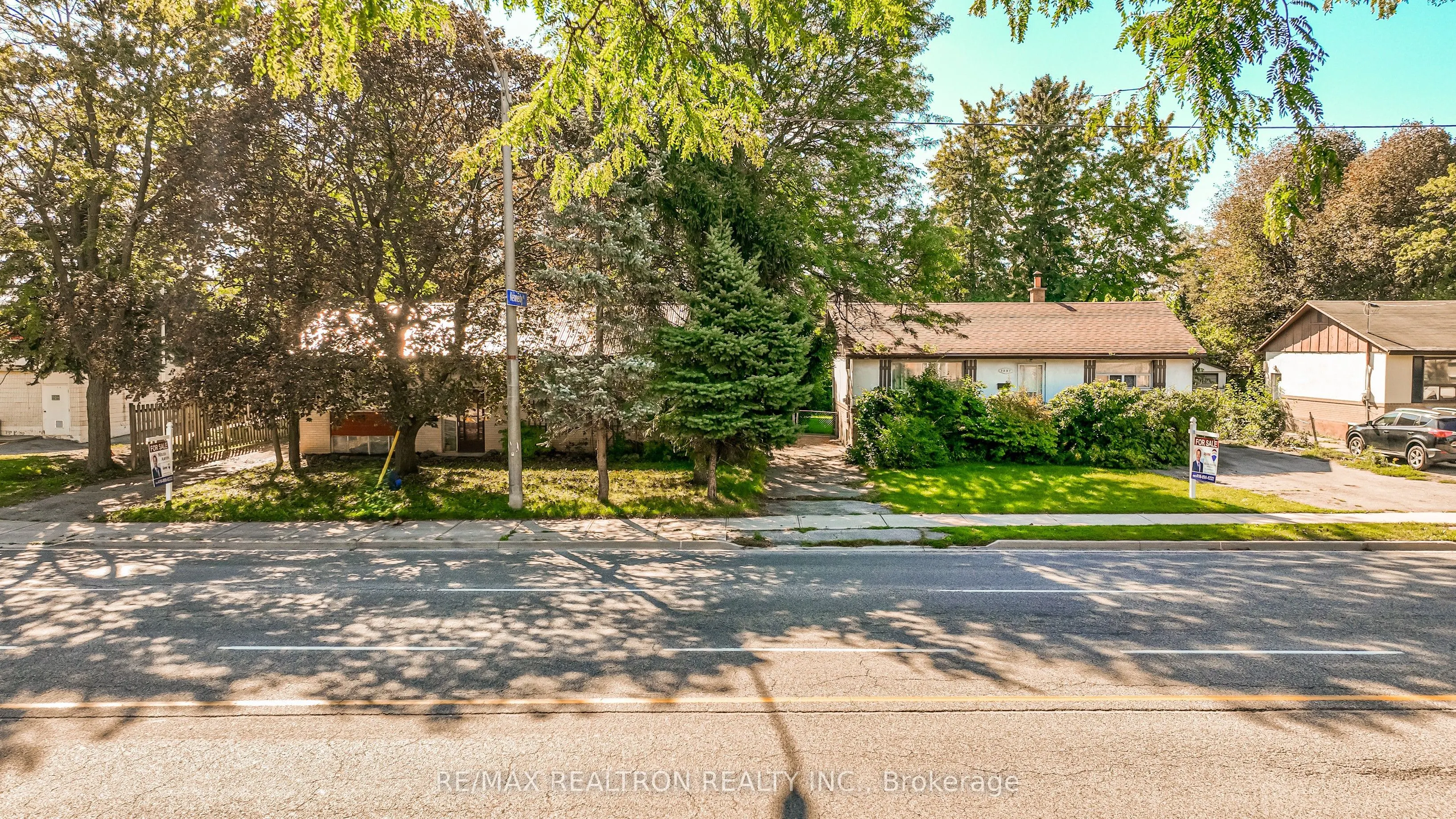 3859 Finch Avenue E