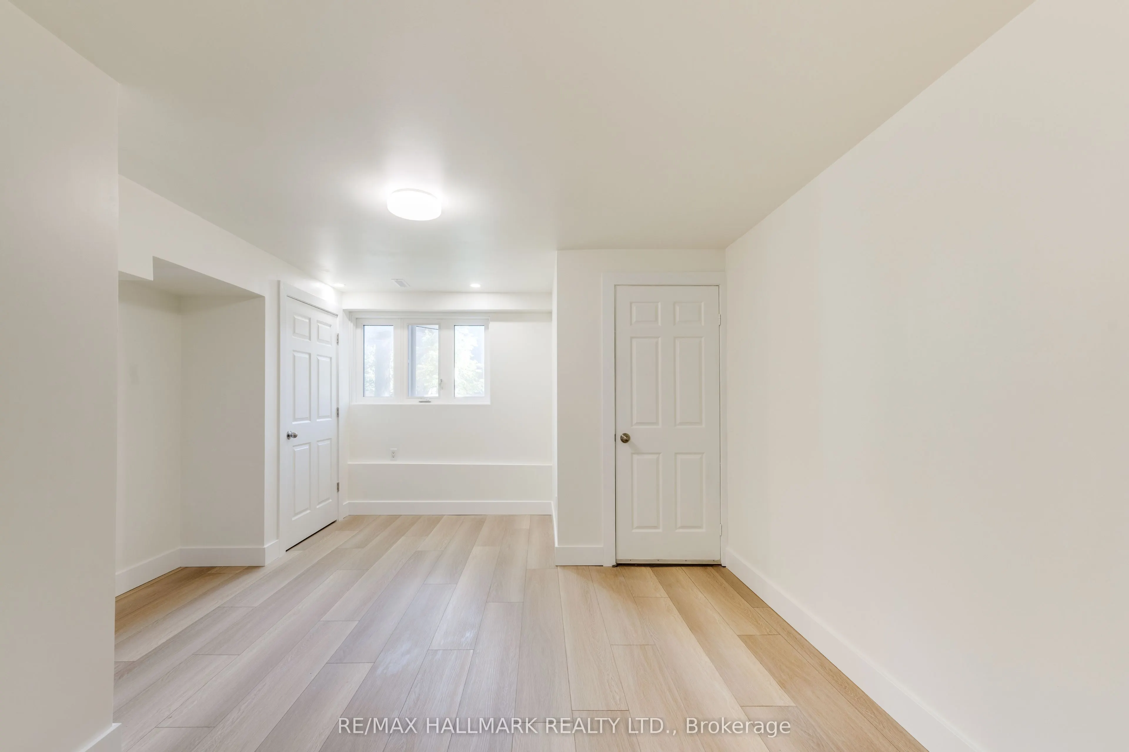 8 Empire Avenue #Lower Unit
