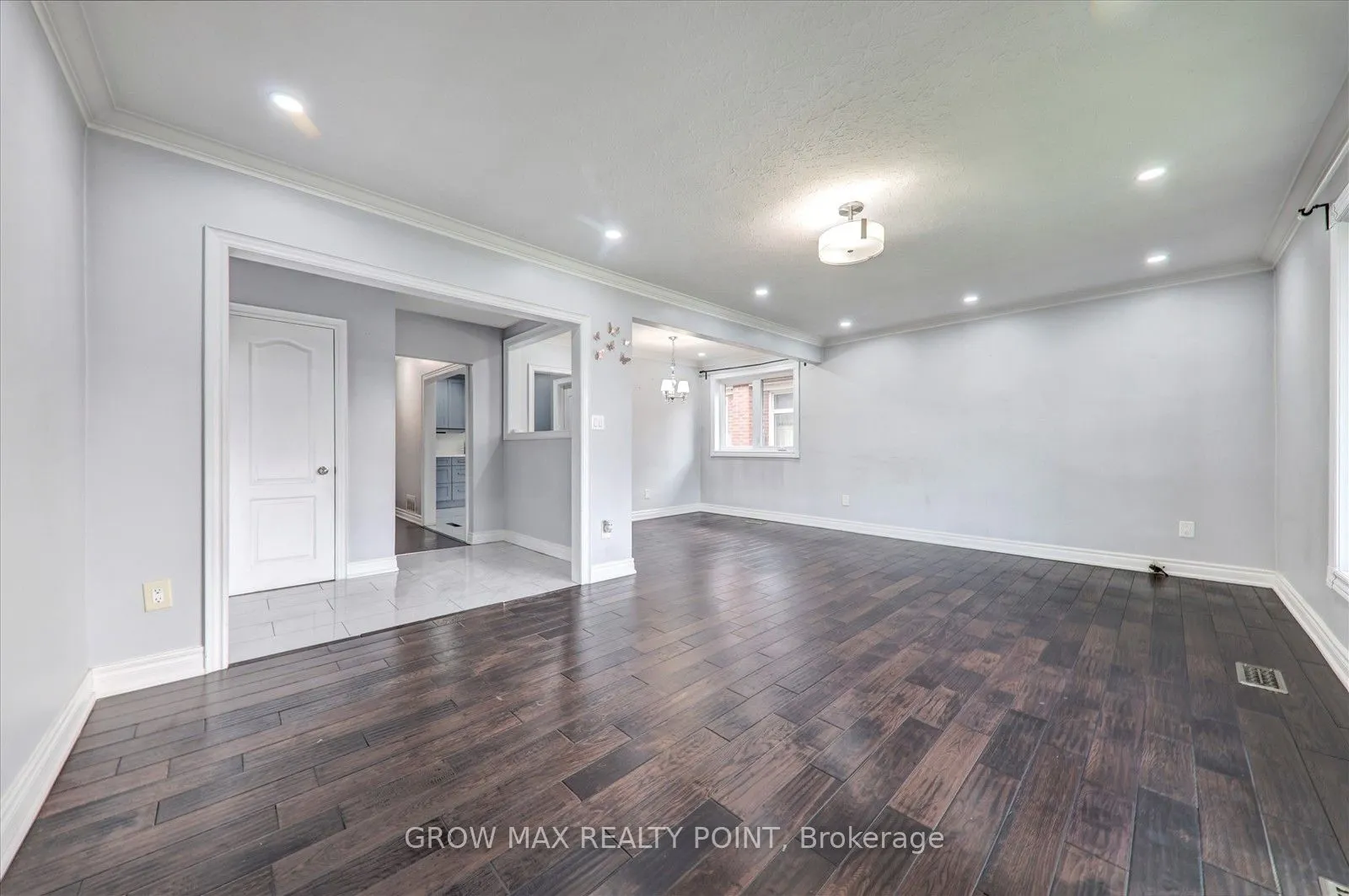 184 Canlish Road E #Upper