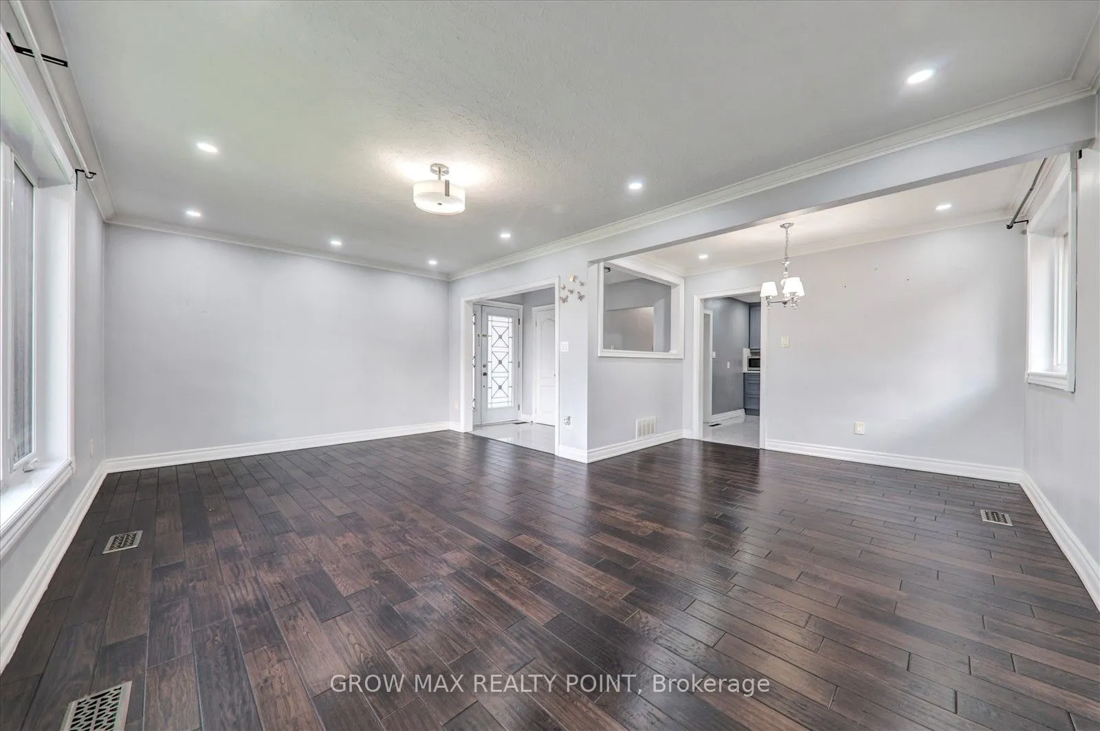 184 Canlish Road E #Upper