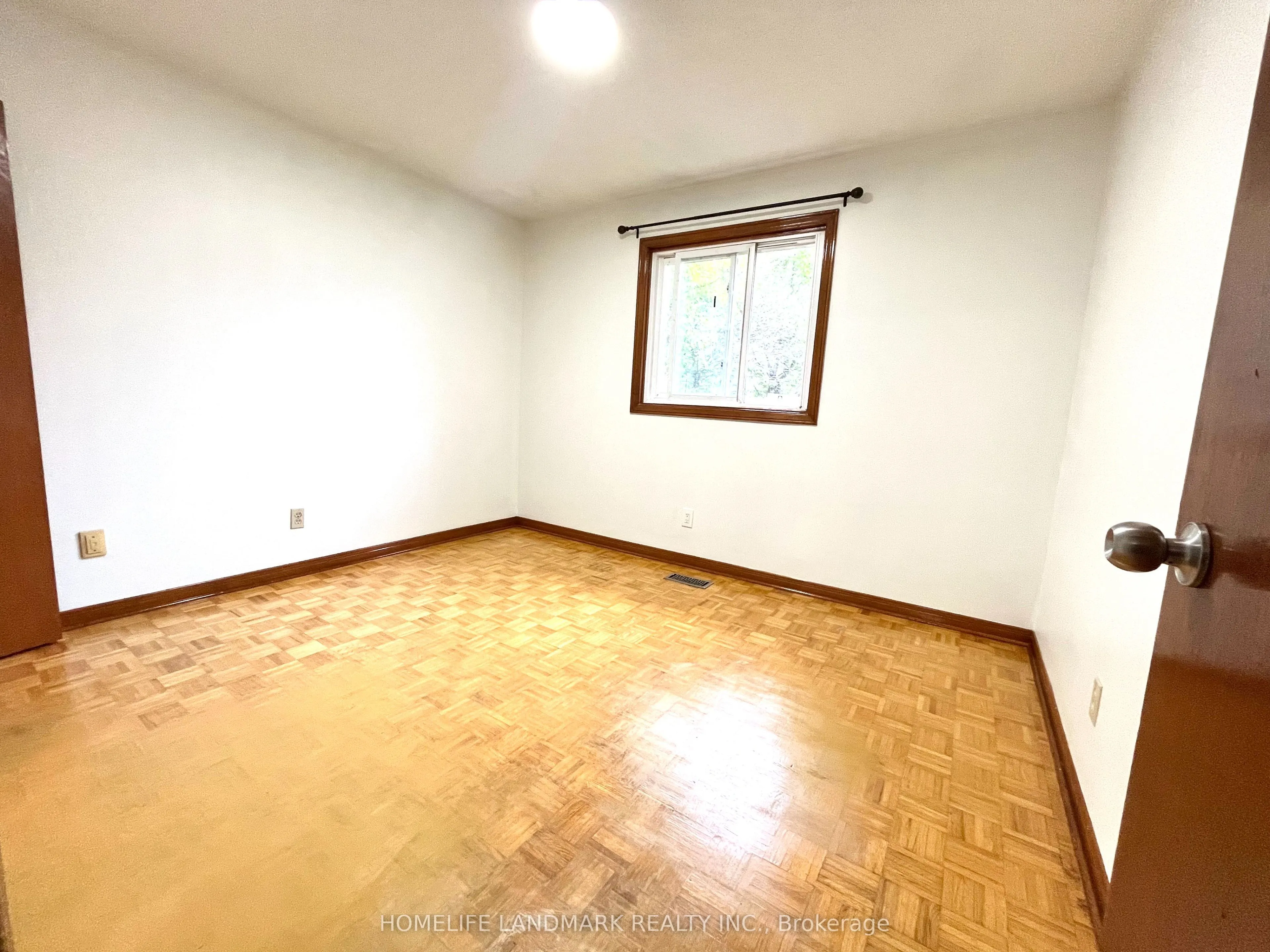 44 Lady Churchill Court