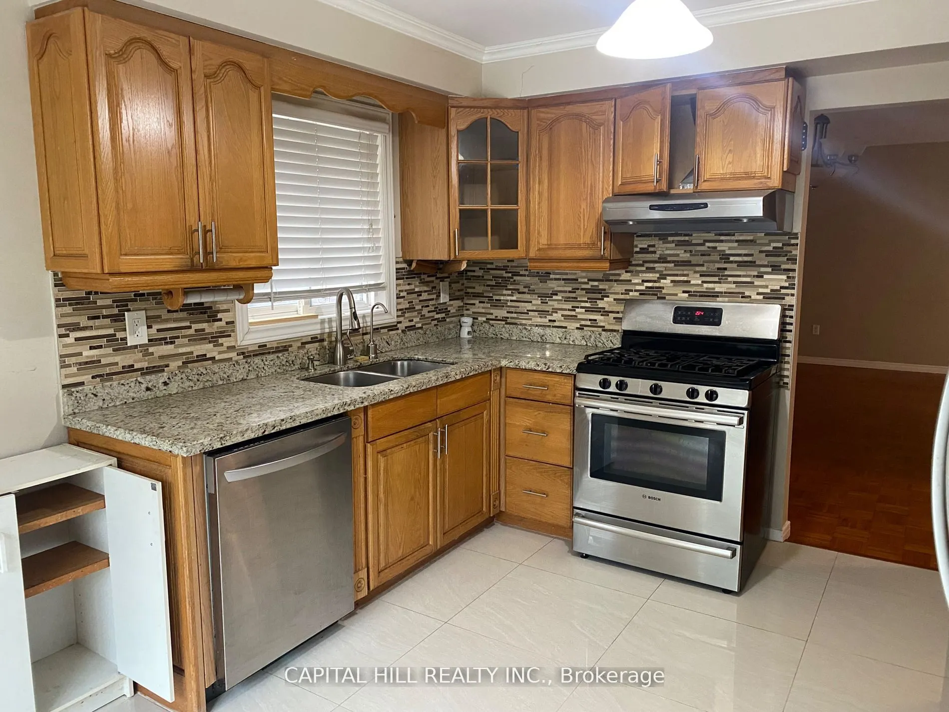 34 Allard Avenue #Main Floor
