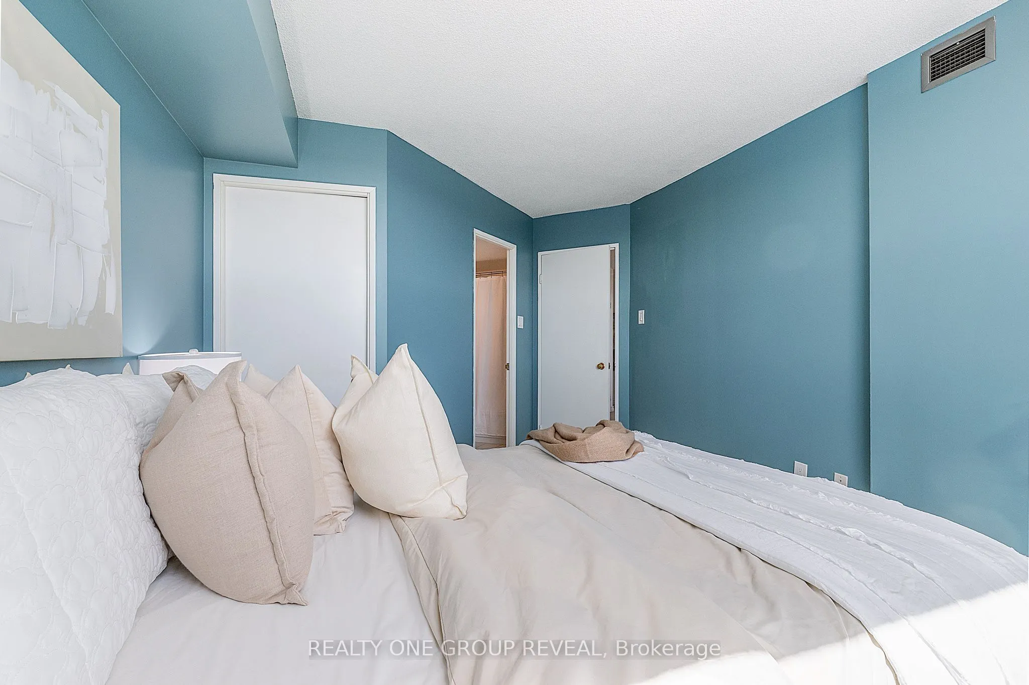 2 Westney Road N #602