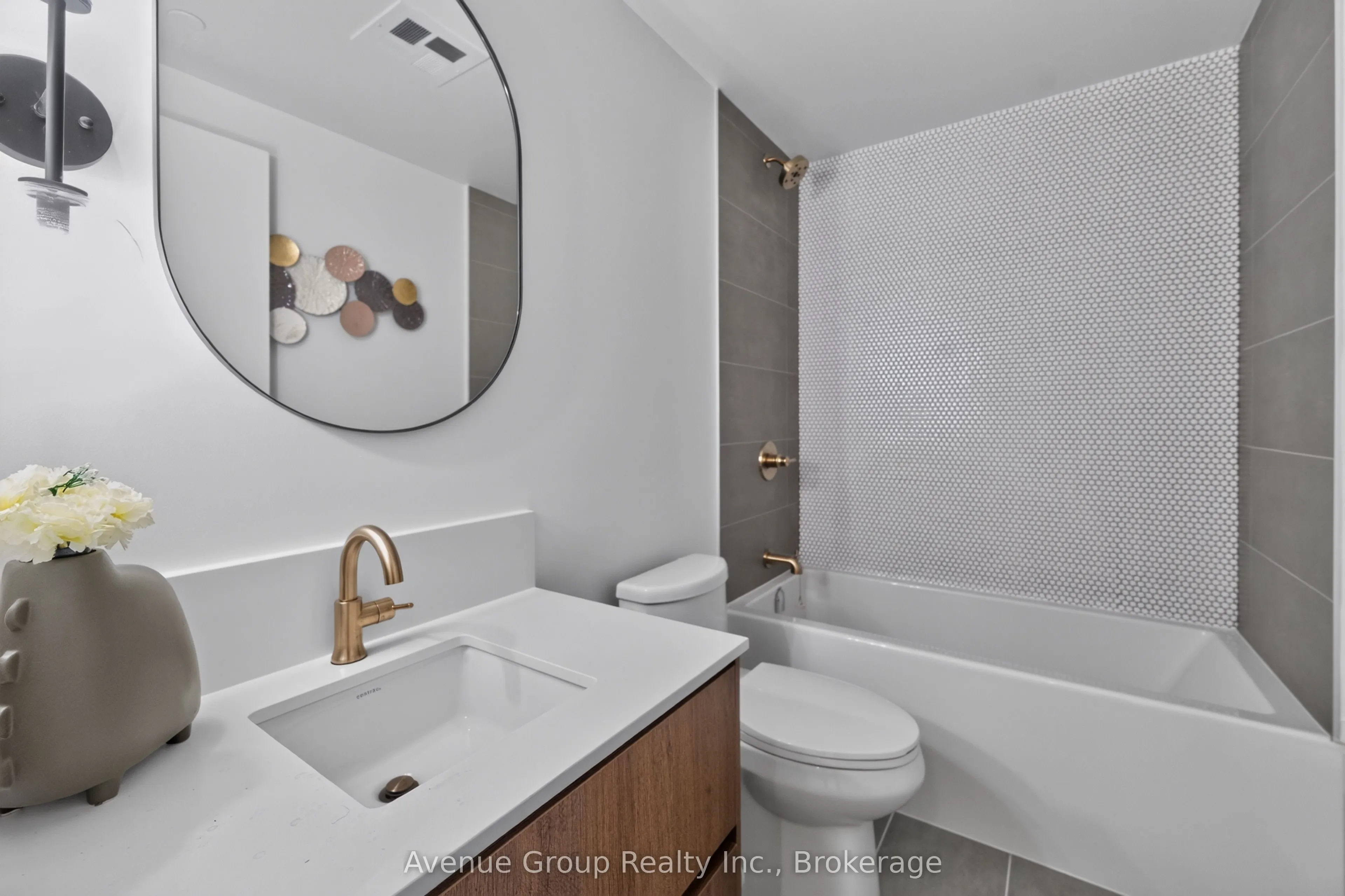 1285 Queen Street E #501