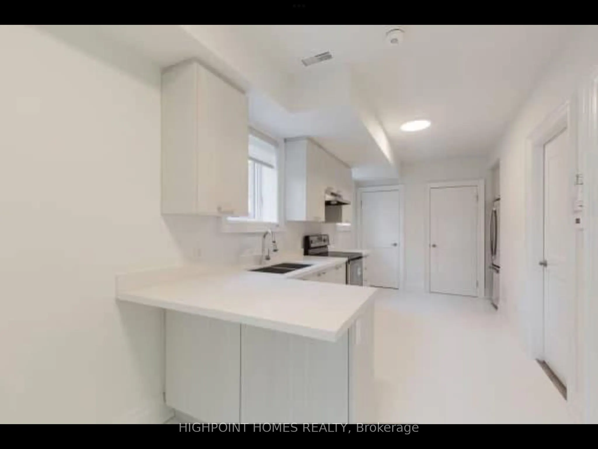 72B Gooderham Drive #Lower 1