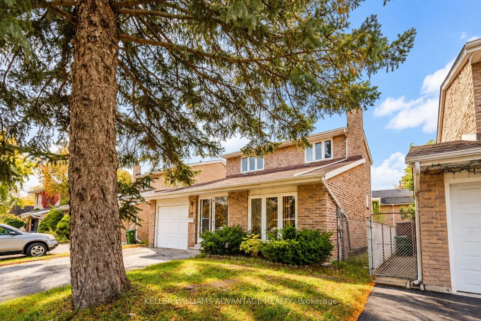 58 Ambercroft Boulevard
