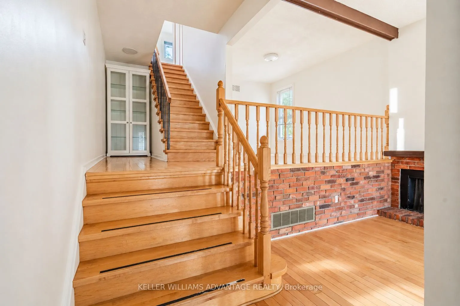 58 Ambercroft Boulevard