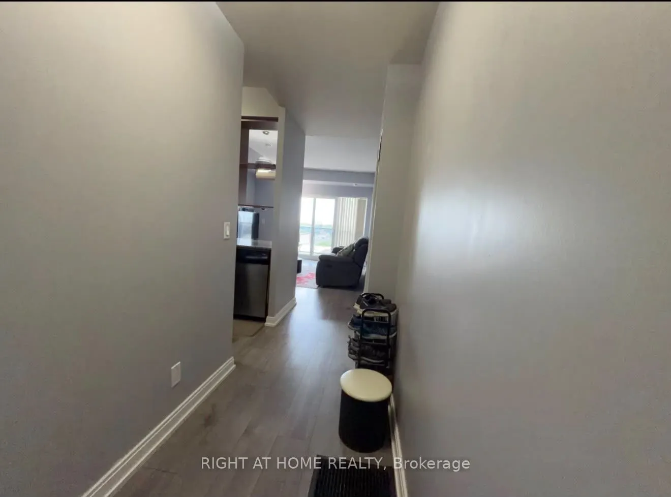181 Village Green Square #1221