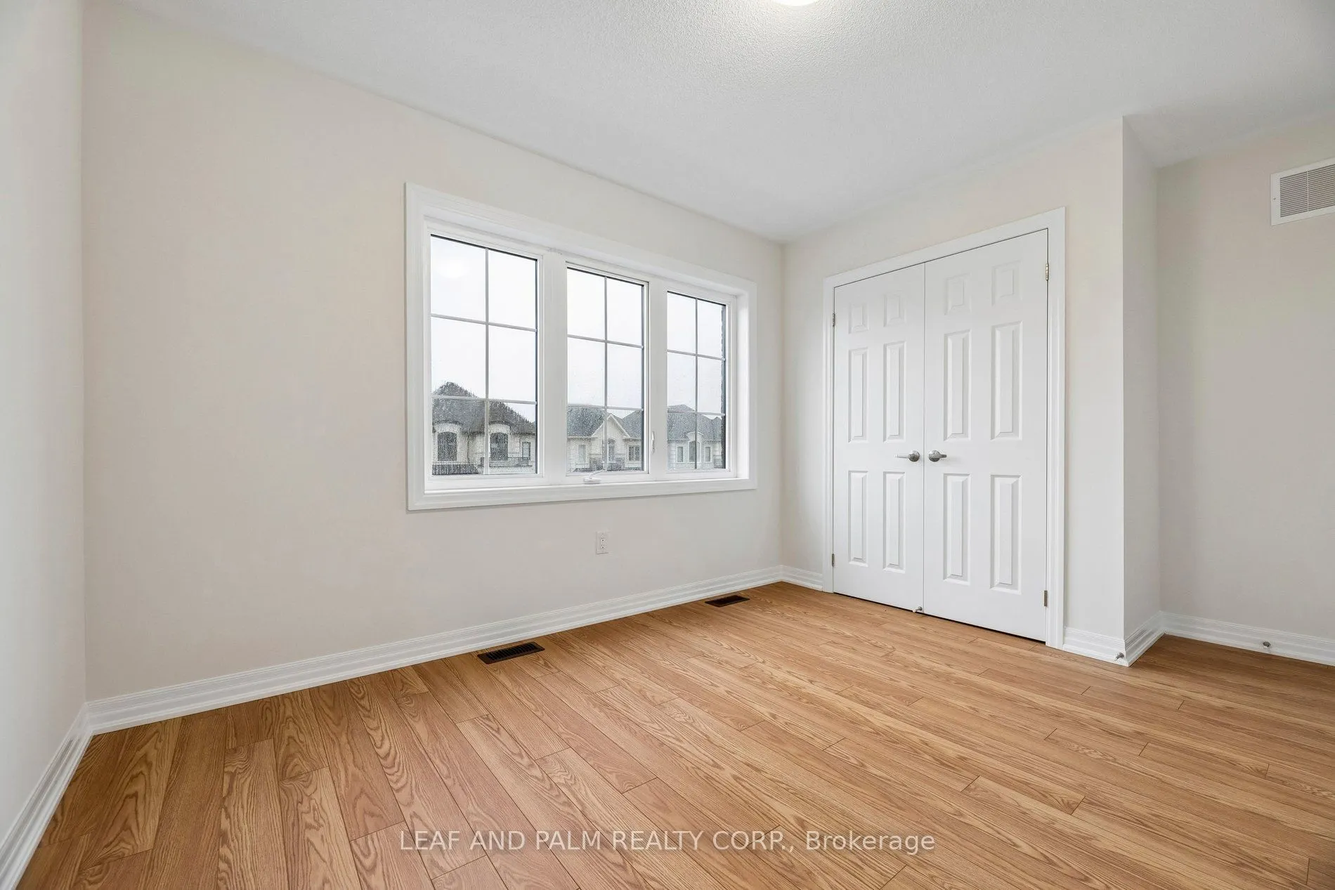 42 Northrop Avenue